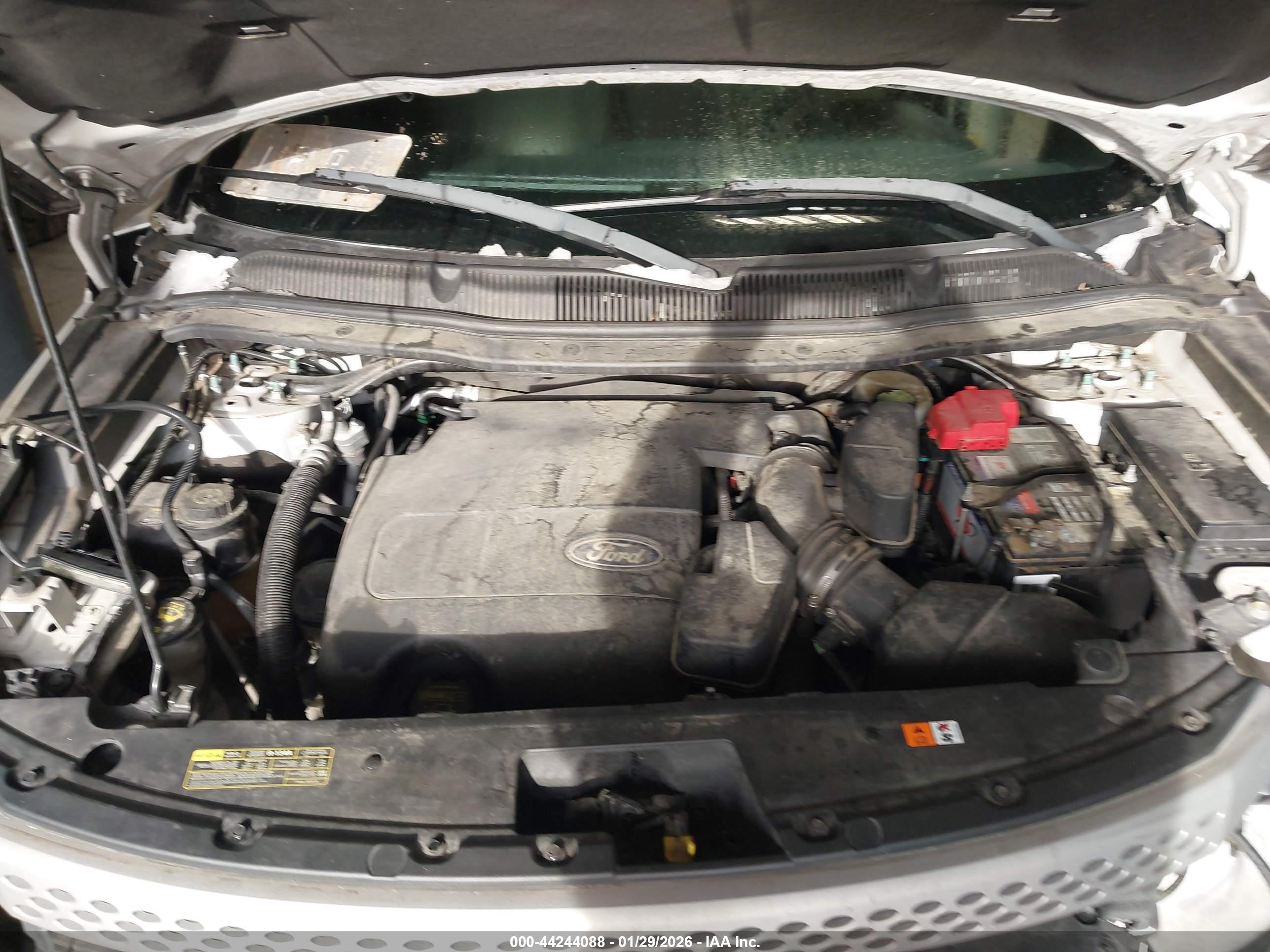 FORD EXPLORER image 10