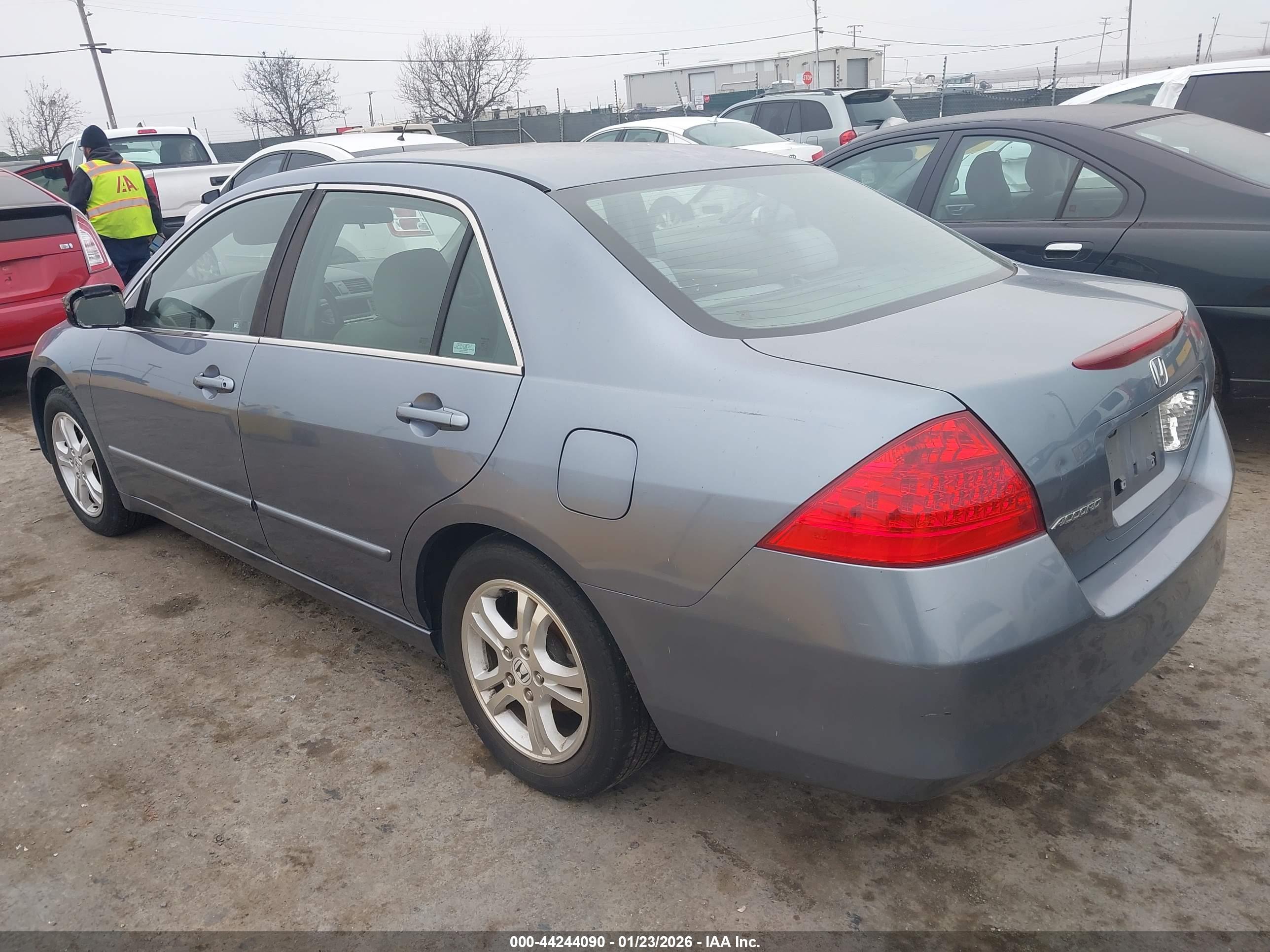 HONDA ACCORD image 3