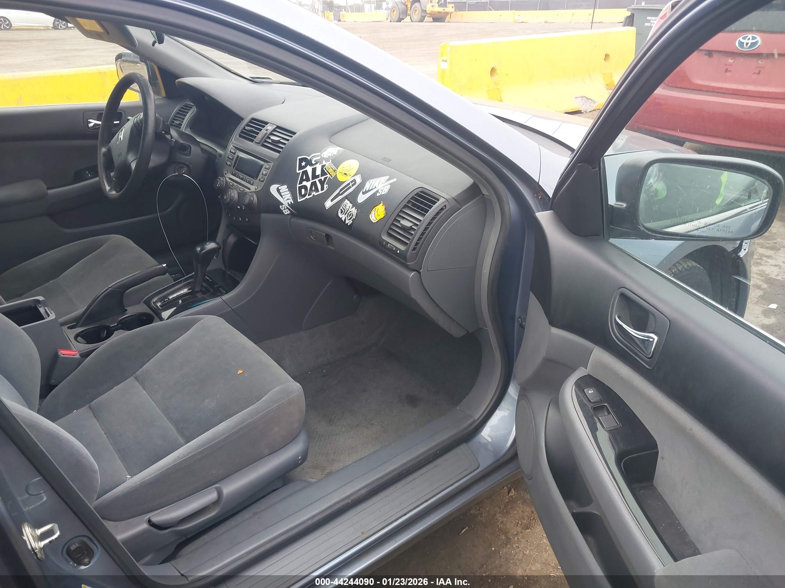 HONDA ACCORD image 5