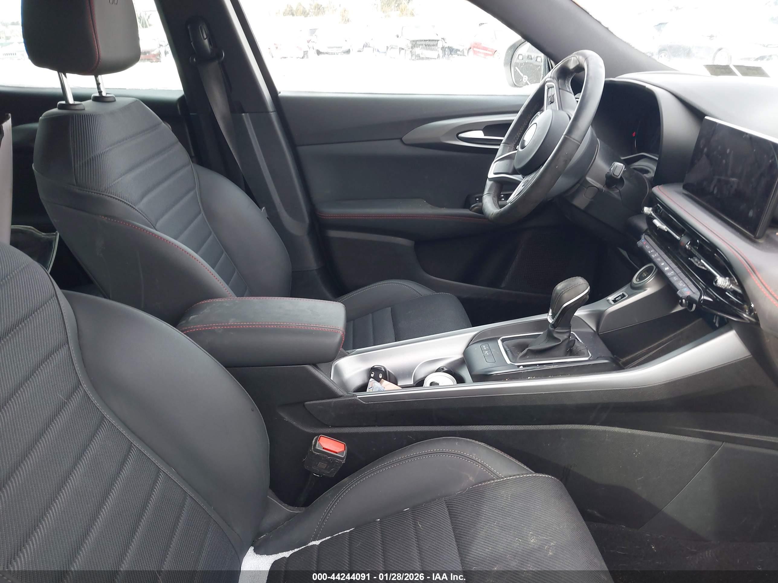 DODGE HORNET image 5