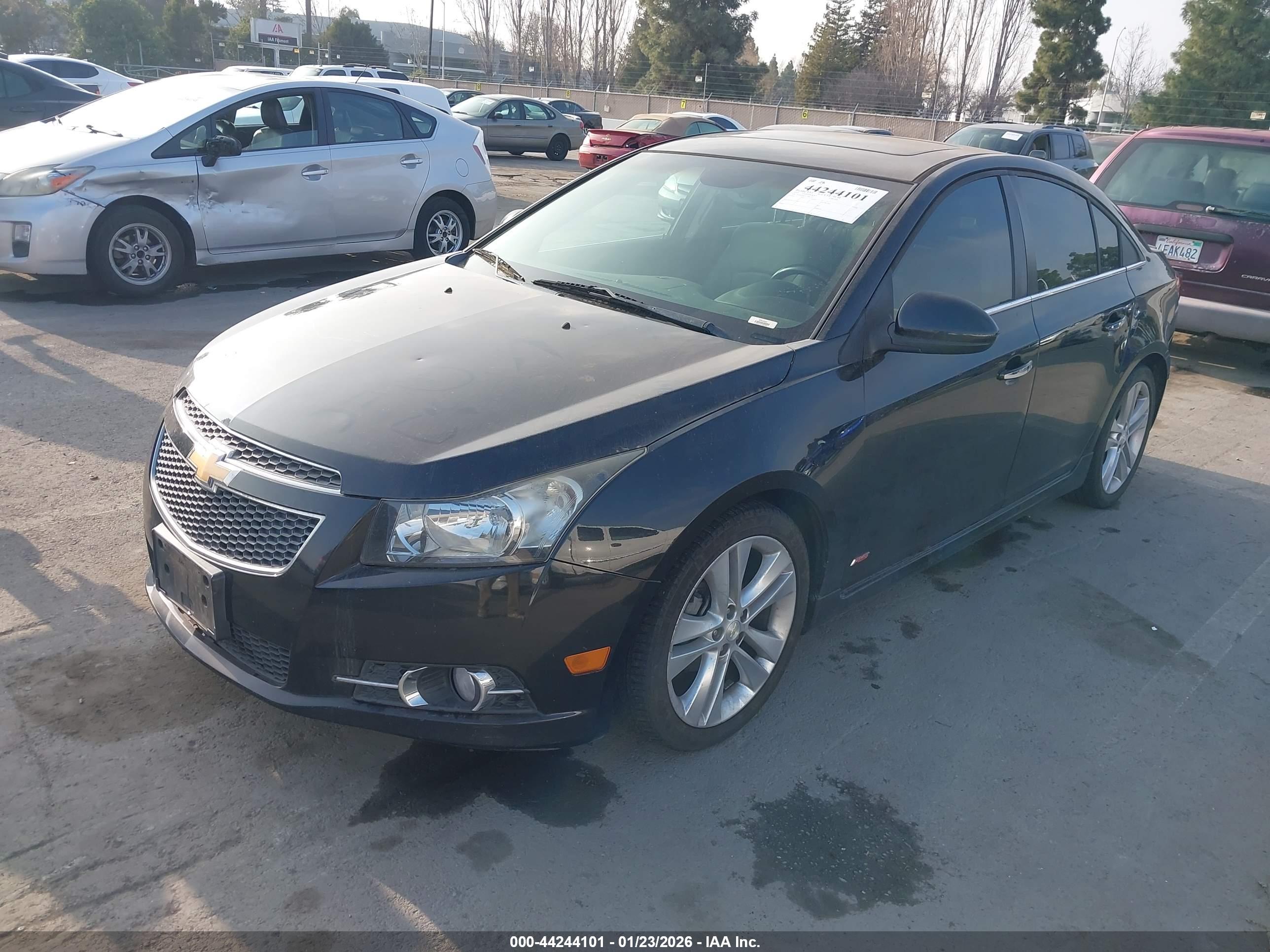 CHEVROLET CRUZE image 2