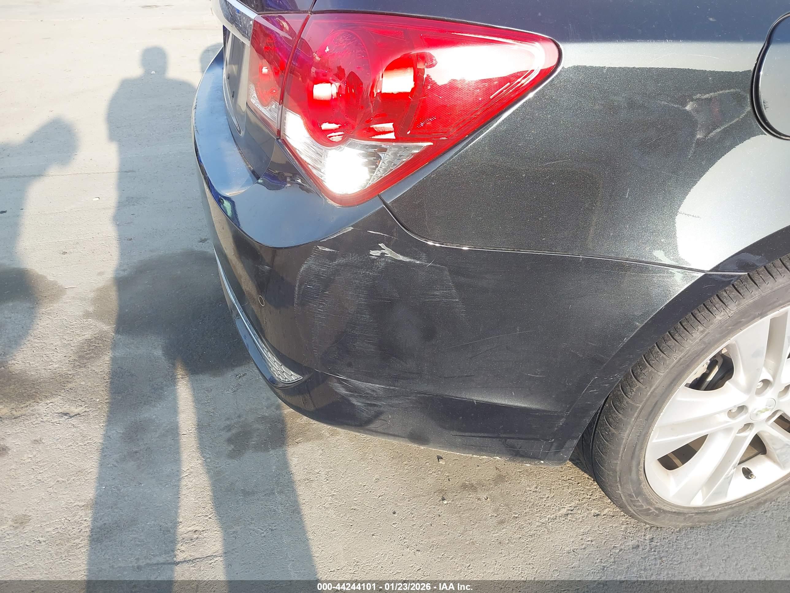 CHEVROLET CRUZE image 6