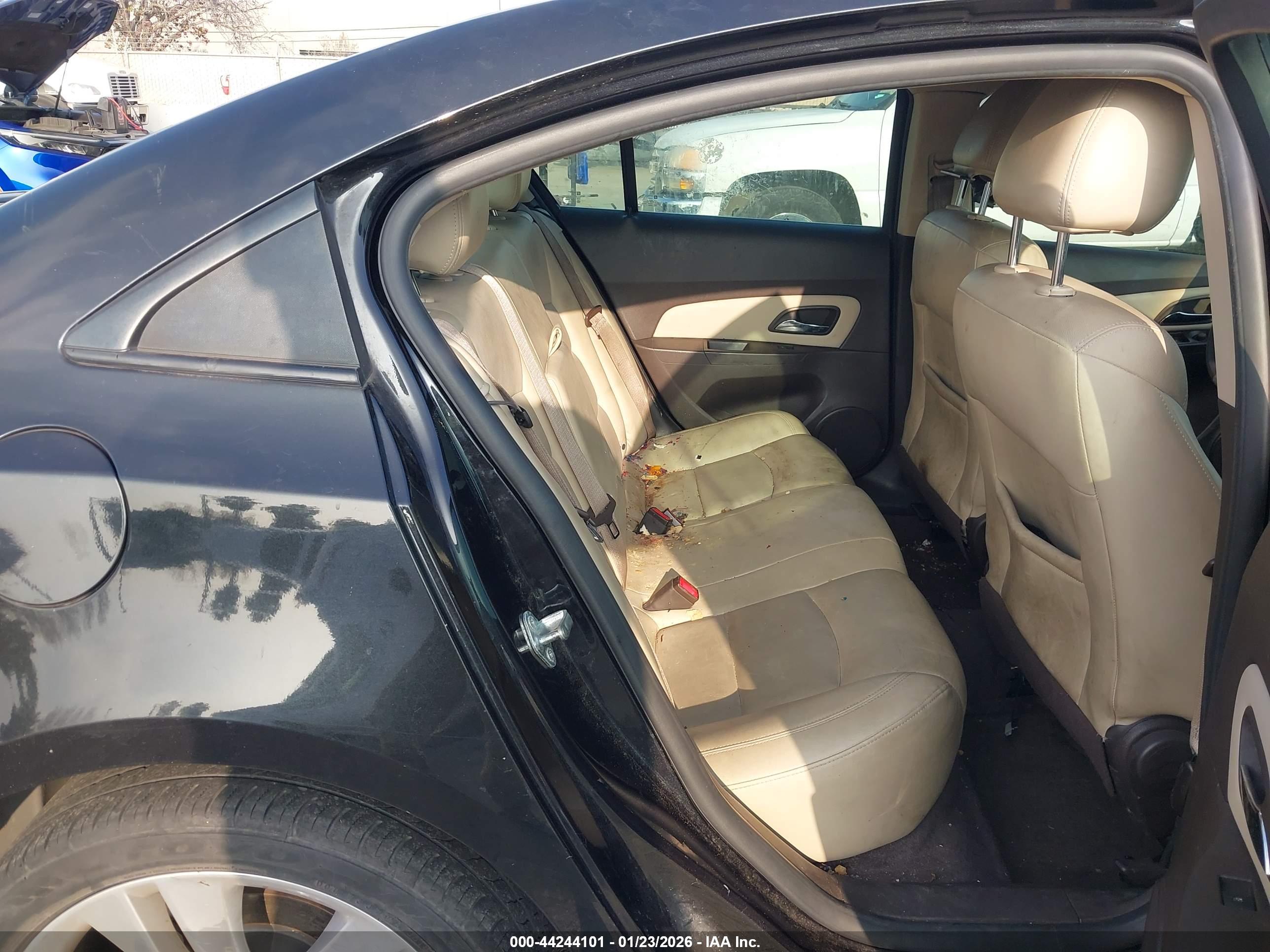 CHEVROLET CRUZE image 8