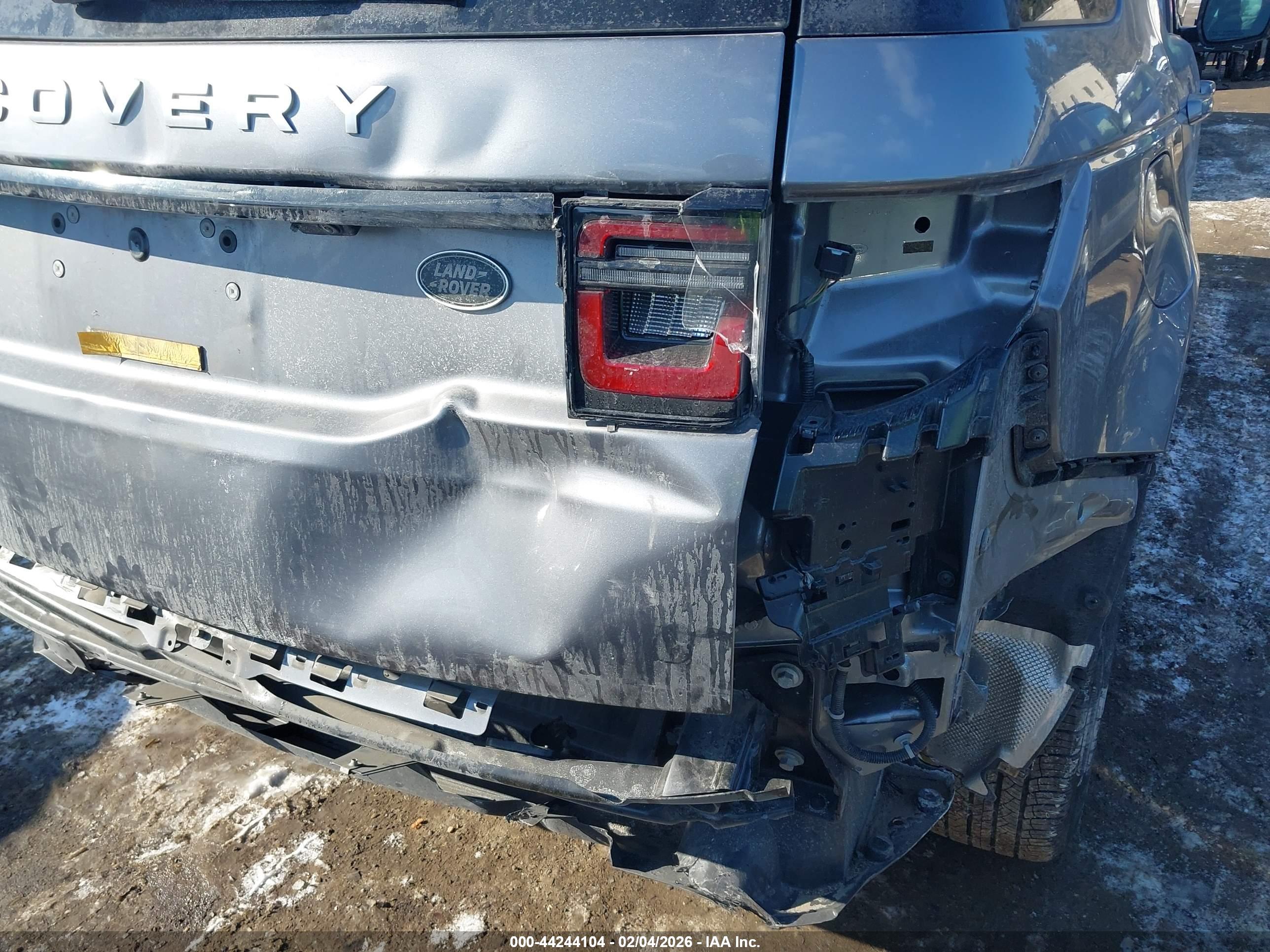 LAND ROVER image 6
