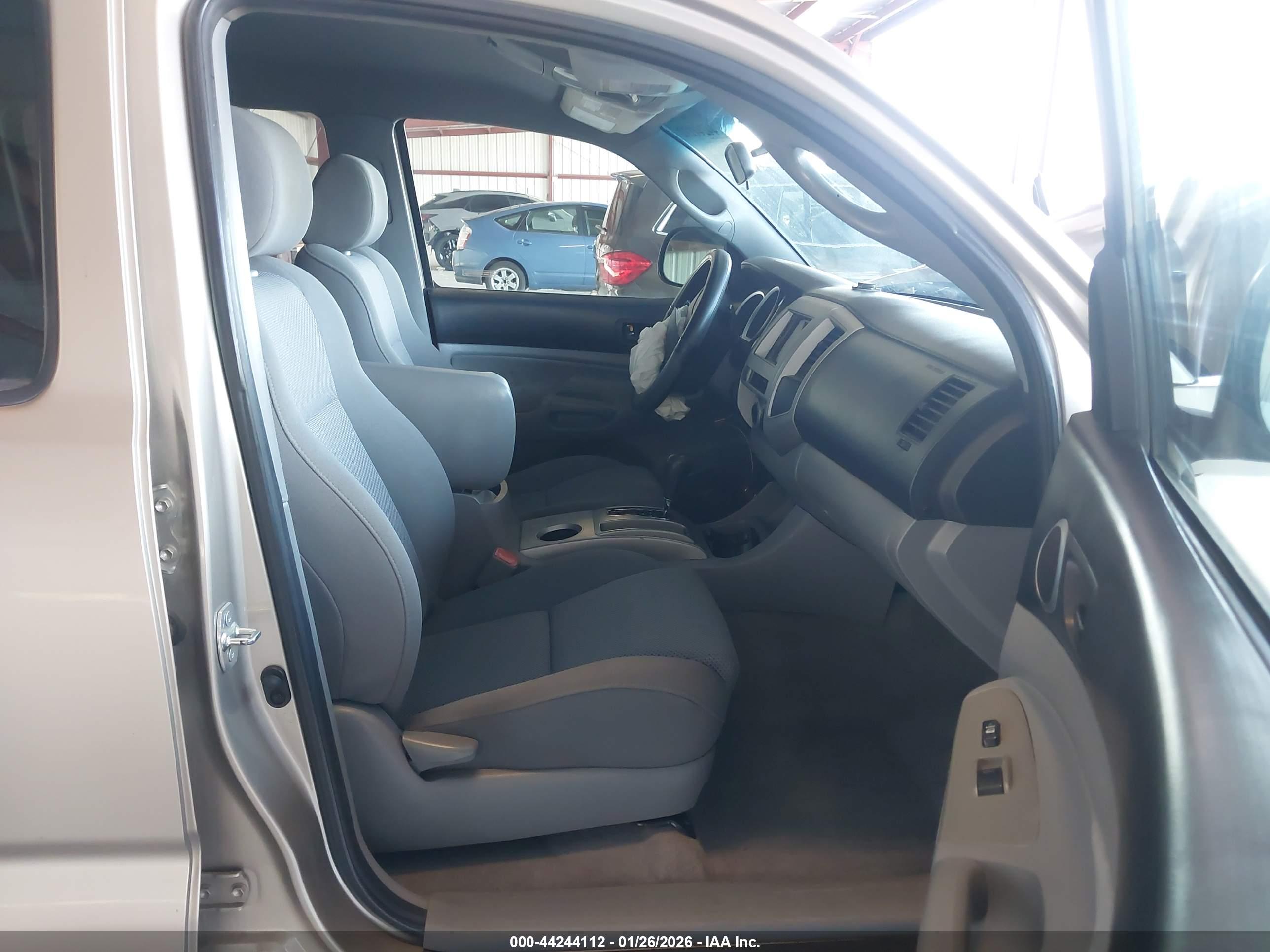 TOYOTA TACOMA image 5