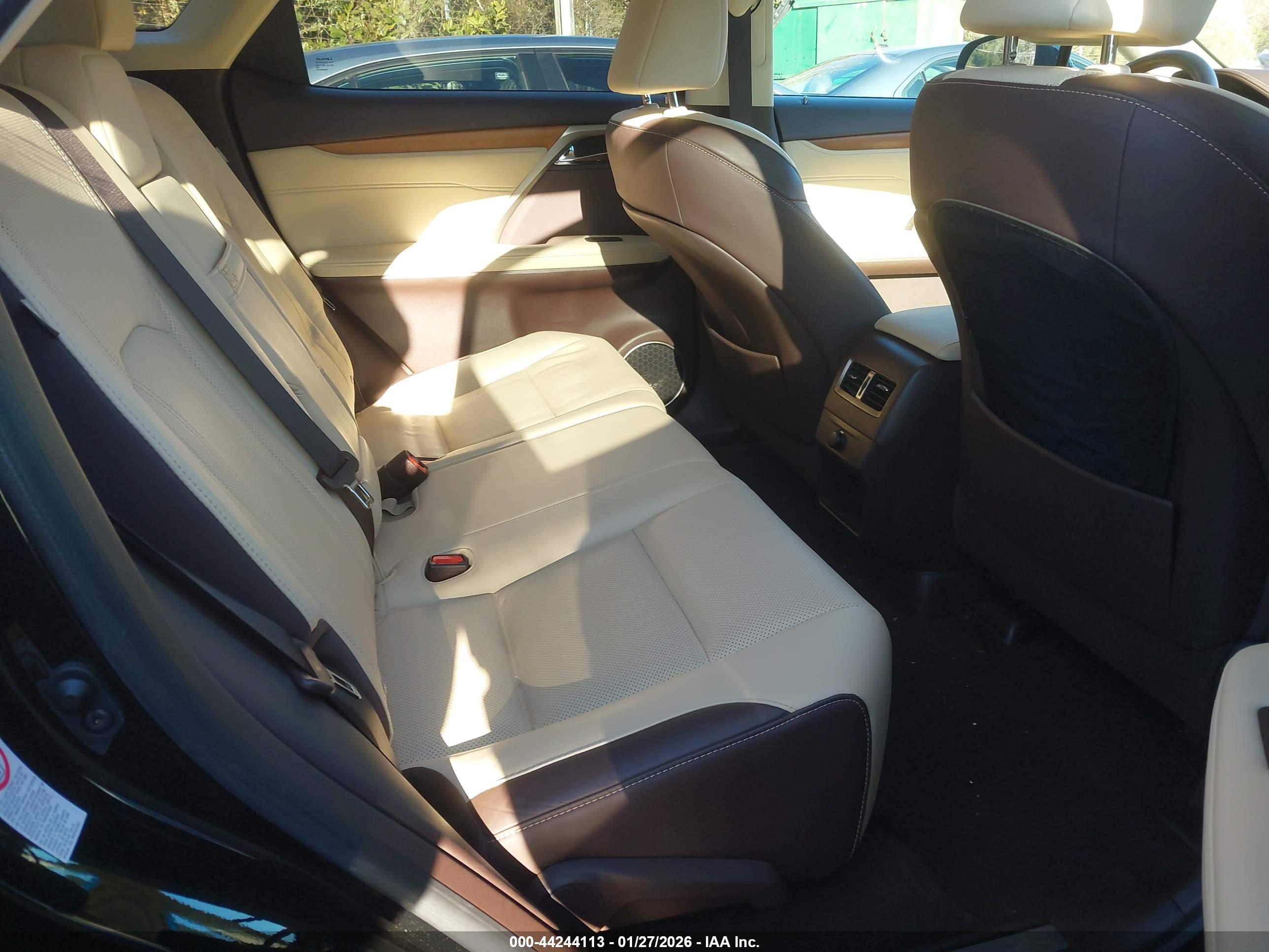 LEXUS RX image 8