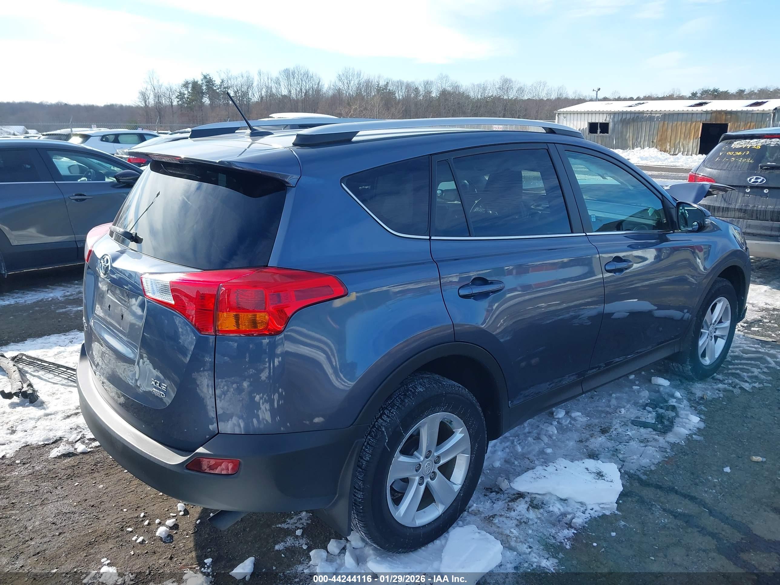 TOYOTA RAV4 image 4