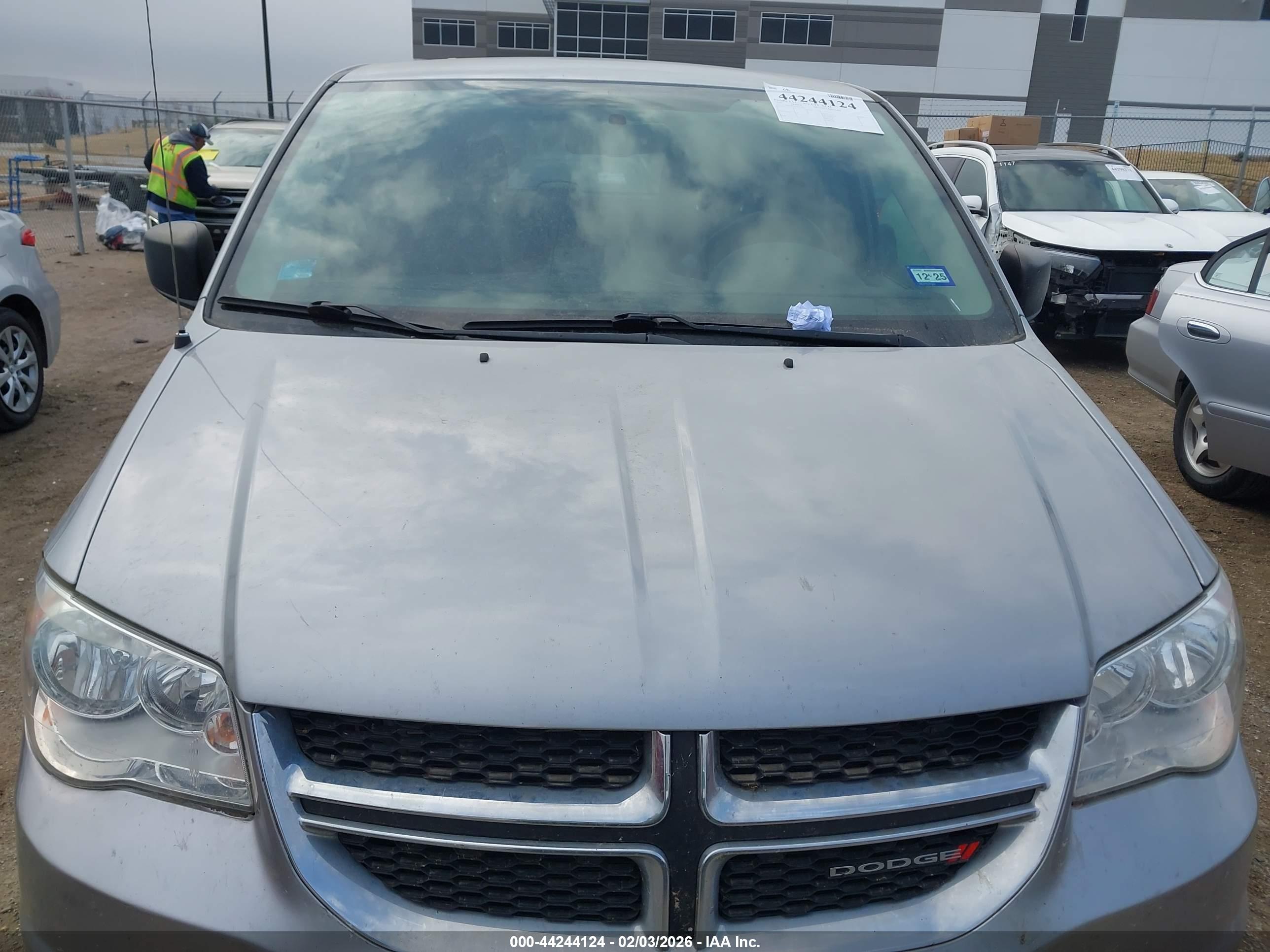 DODGE GRAND image 6