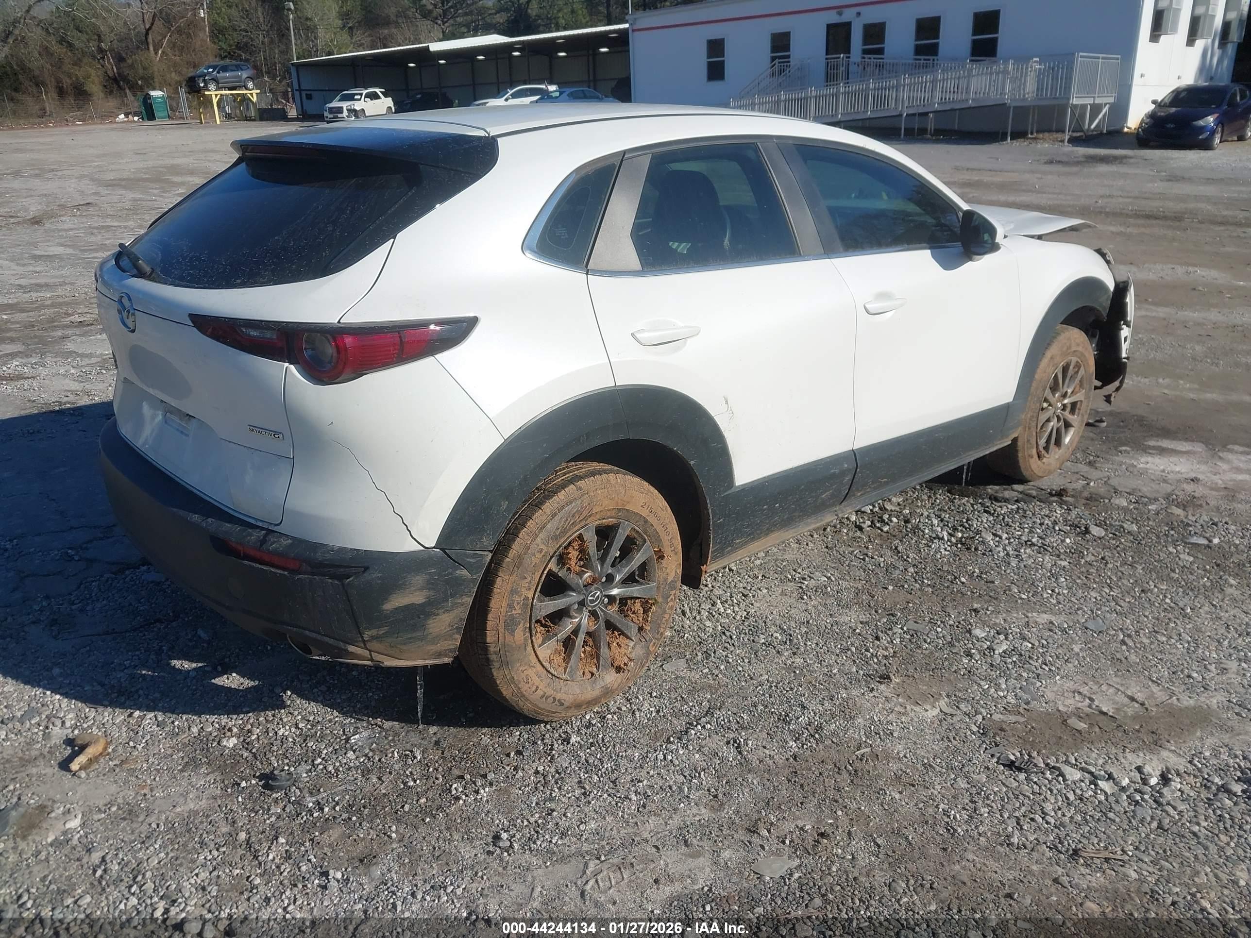 MAZDA CX-30 image 4