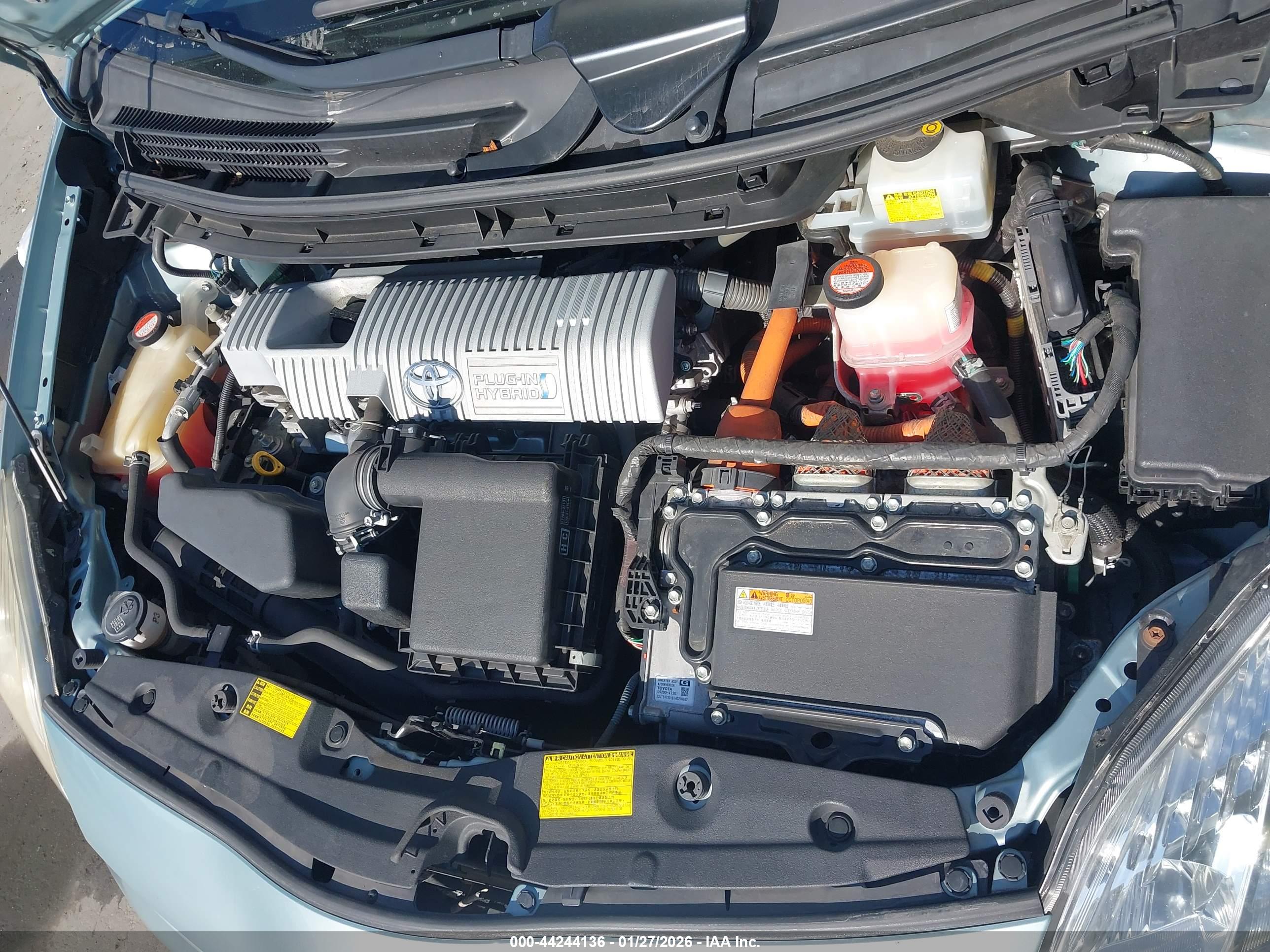 TOYOTA PRIUS image 10
