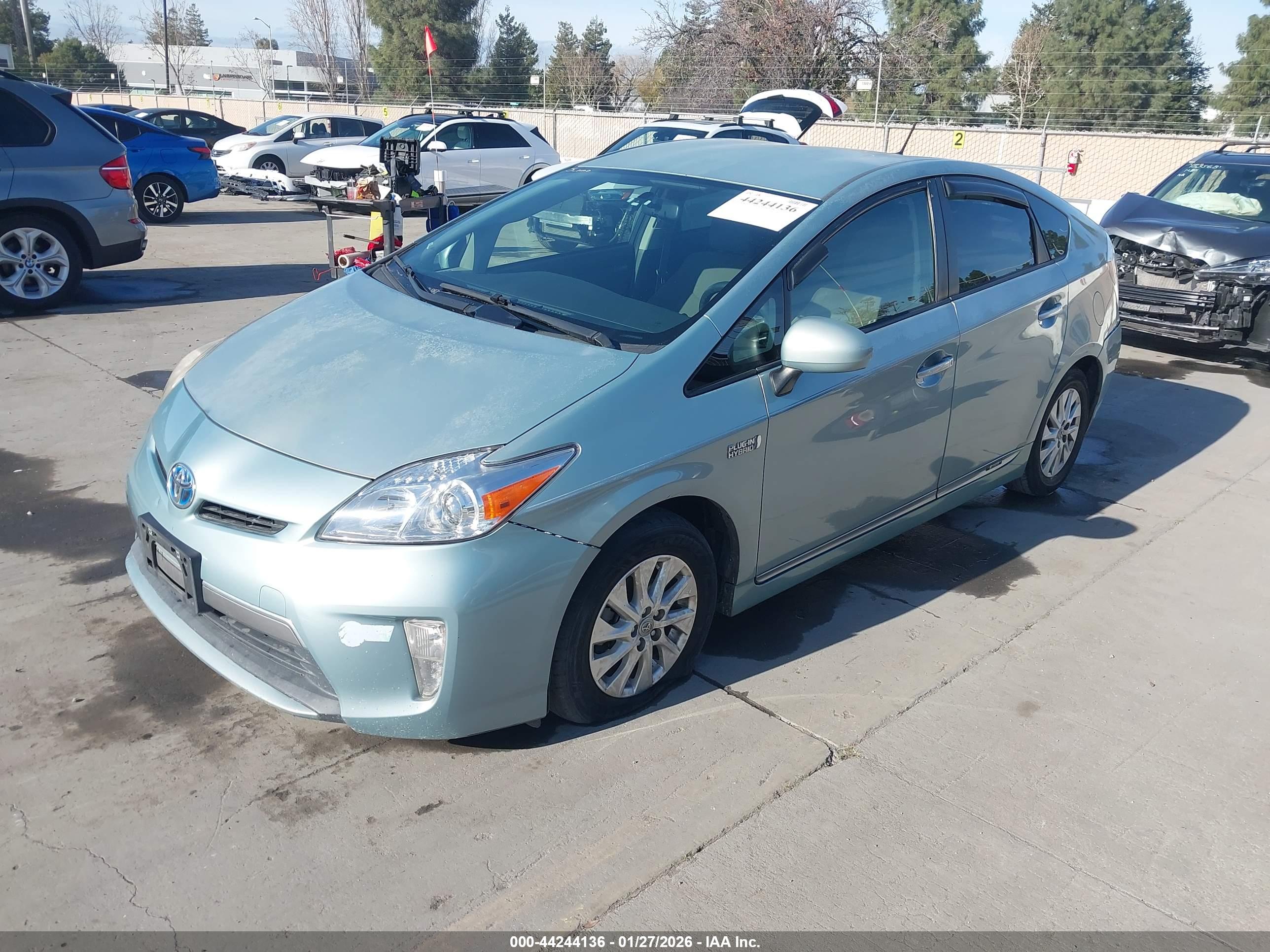 TOYOTA PRIUS image 2