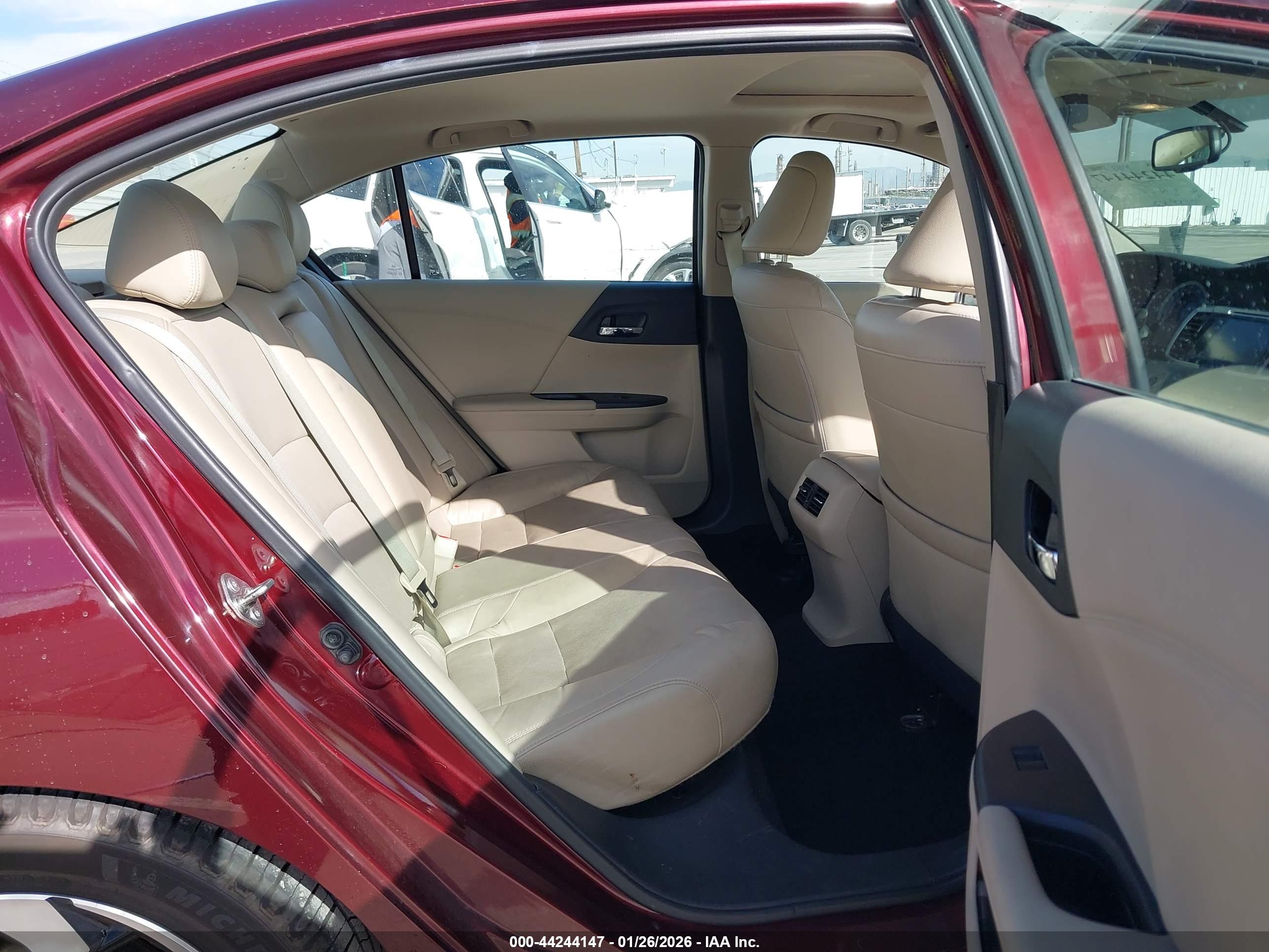 HONDA ACCORD image 8