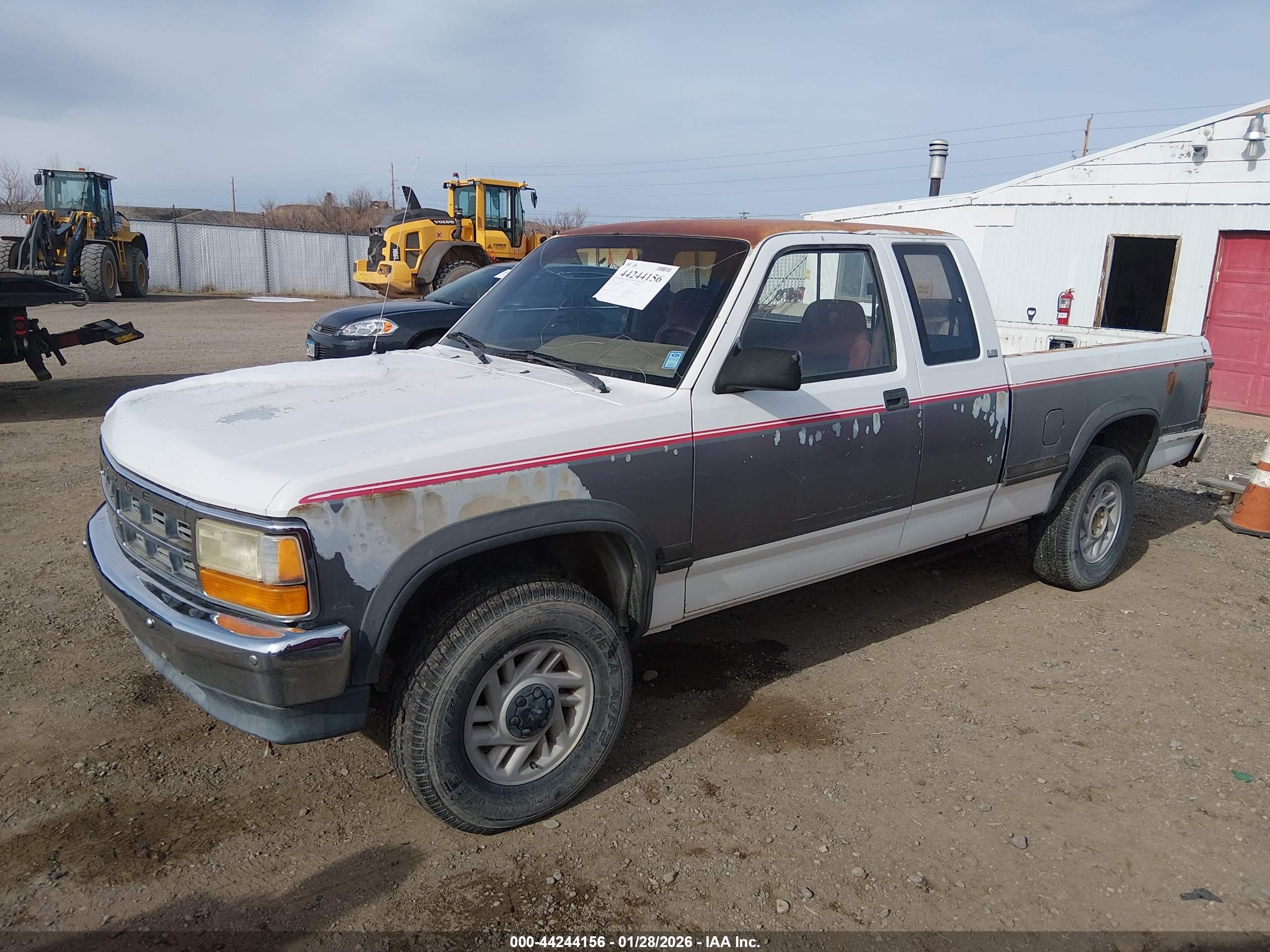 DODGE DAKOTA image 2