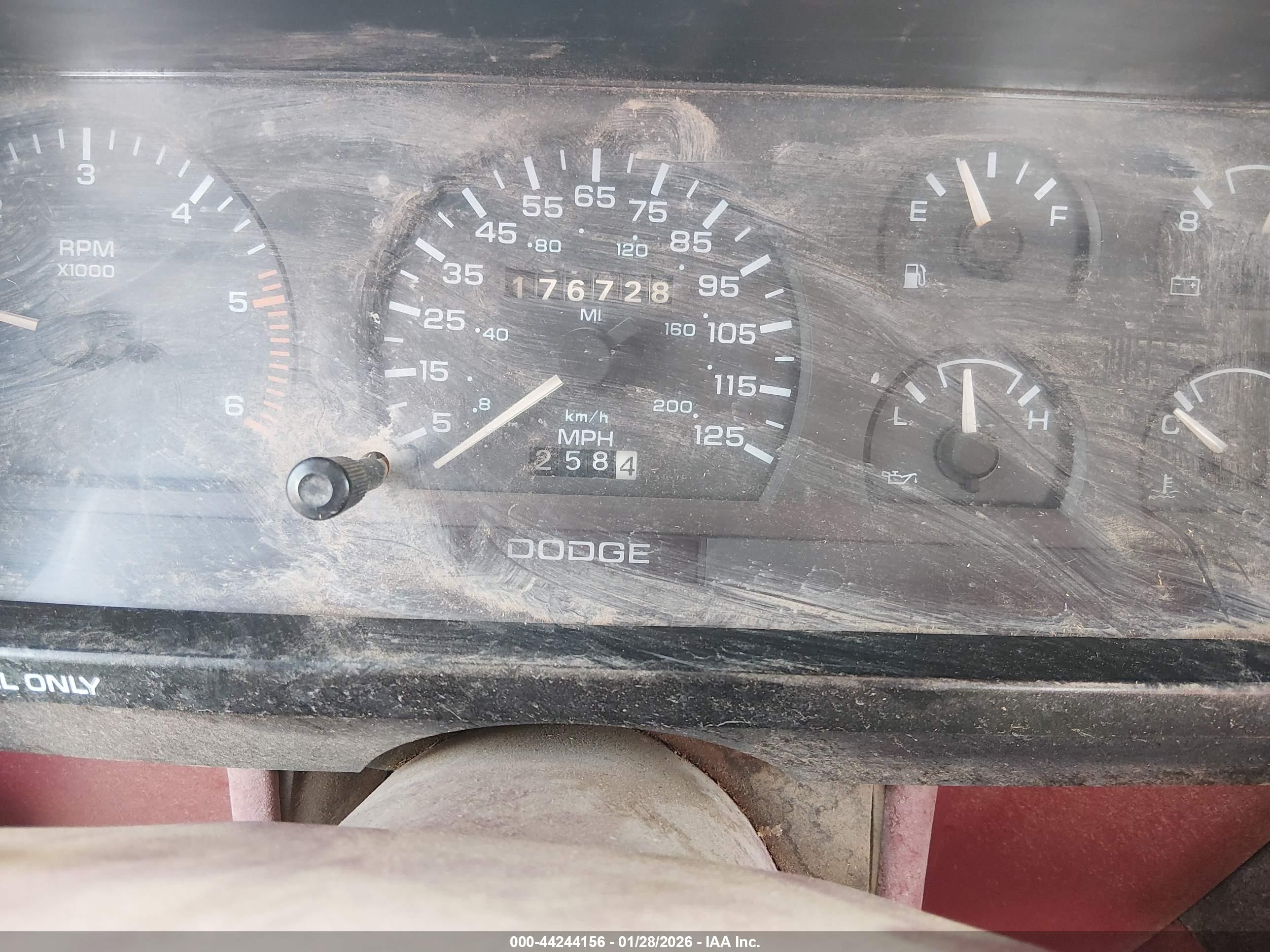 DODGE DAKOTA image 7