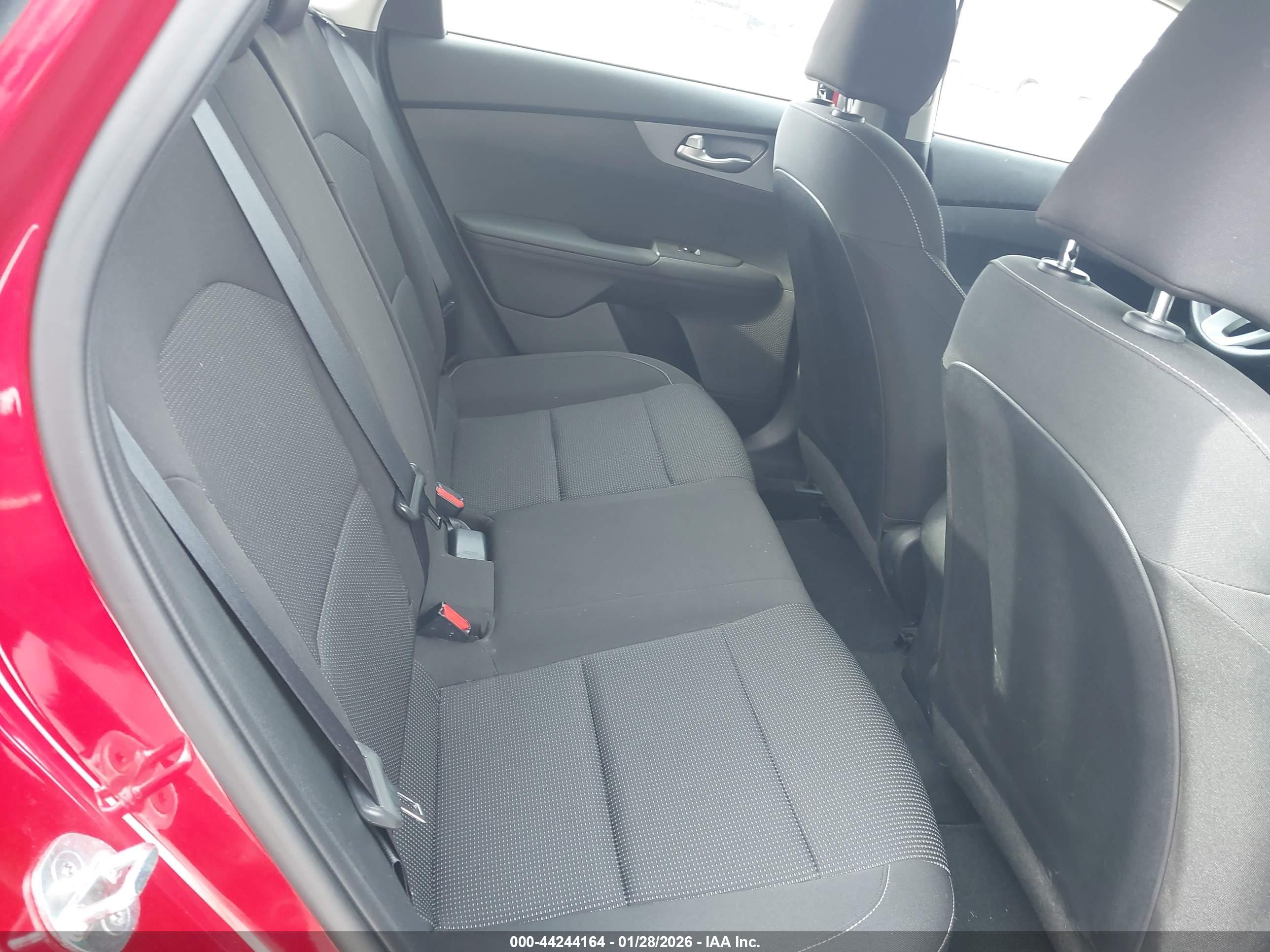 KIA FORTE image 8