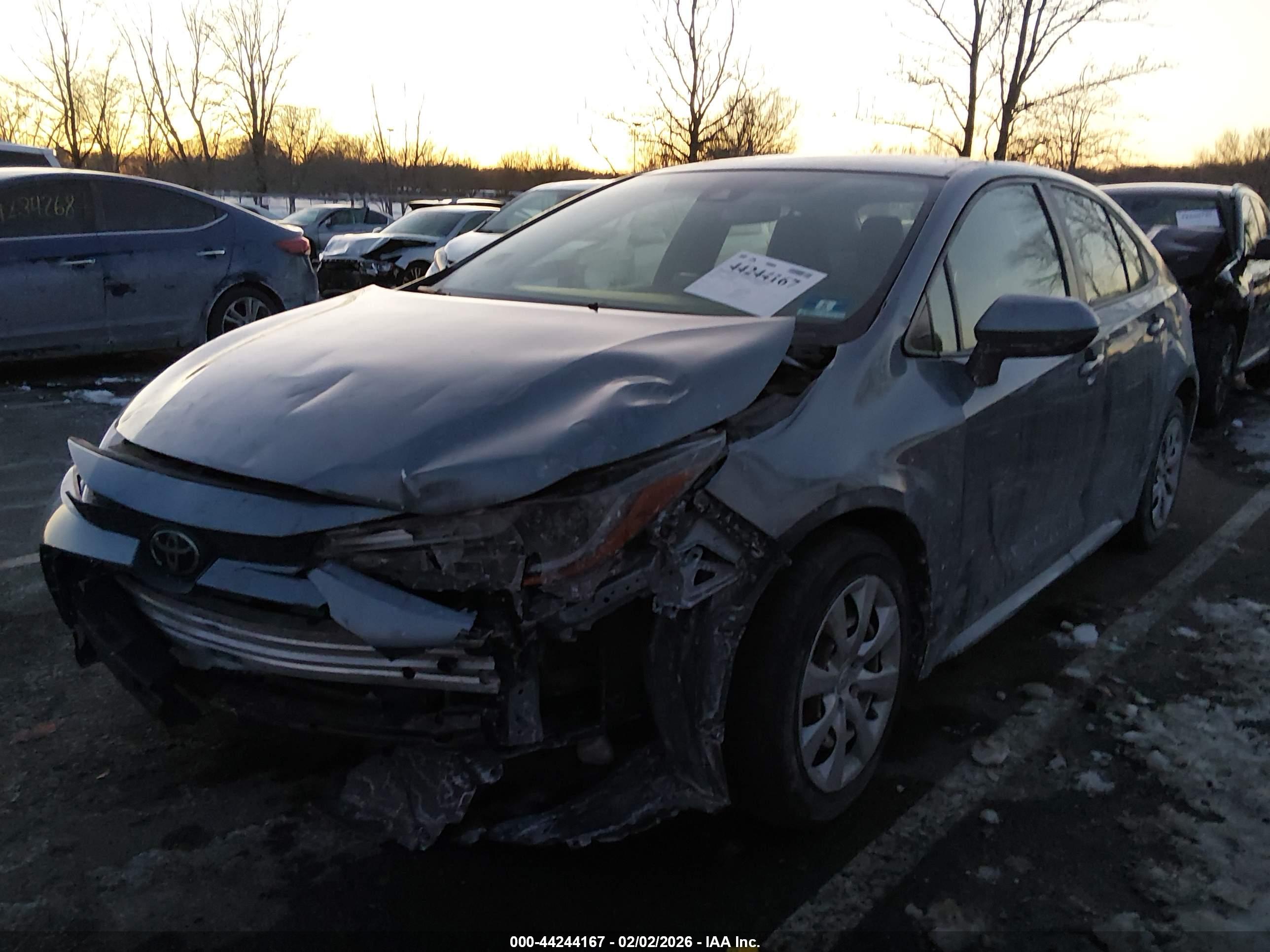 TOYOTA COROLLA image 2