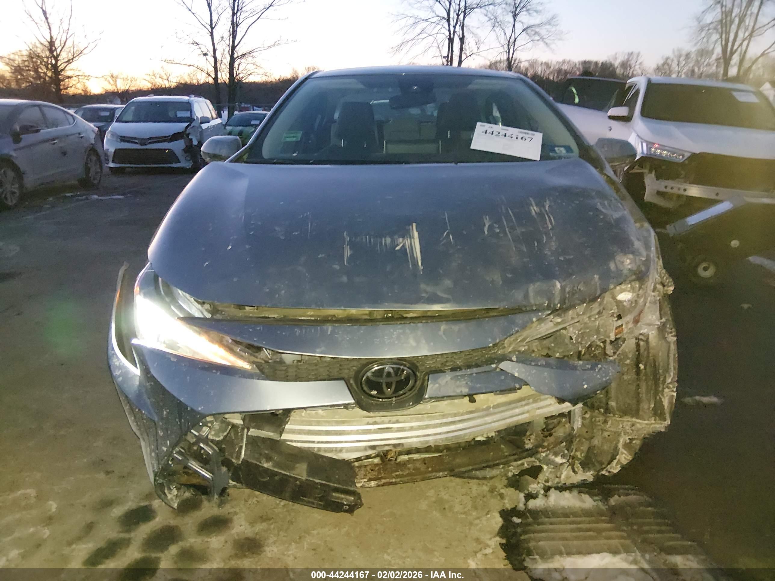 TOYOTA COROLLA image 6