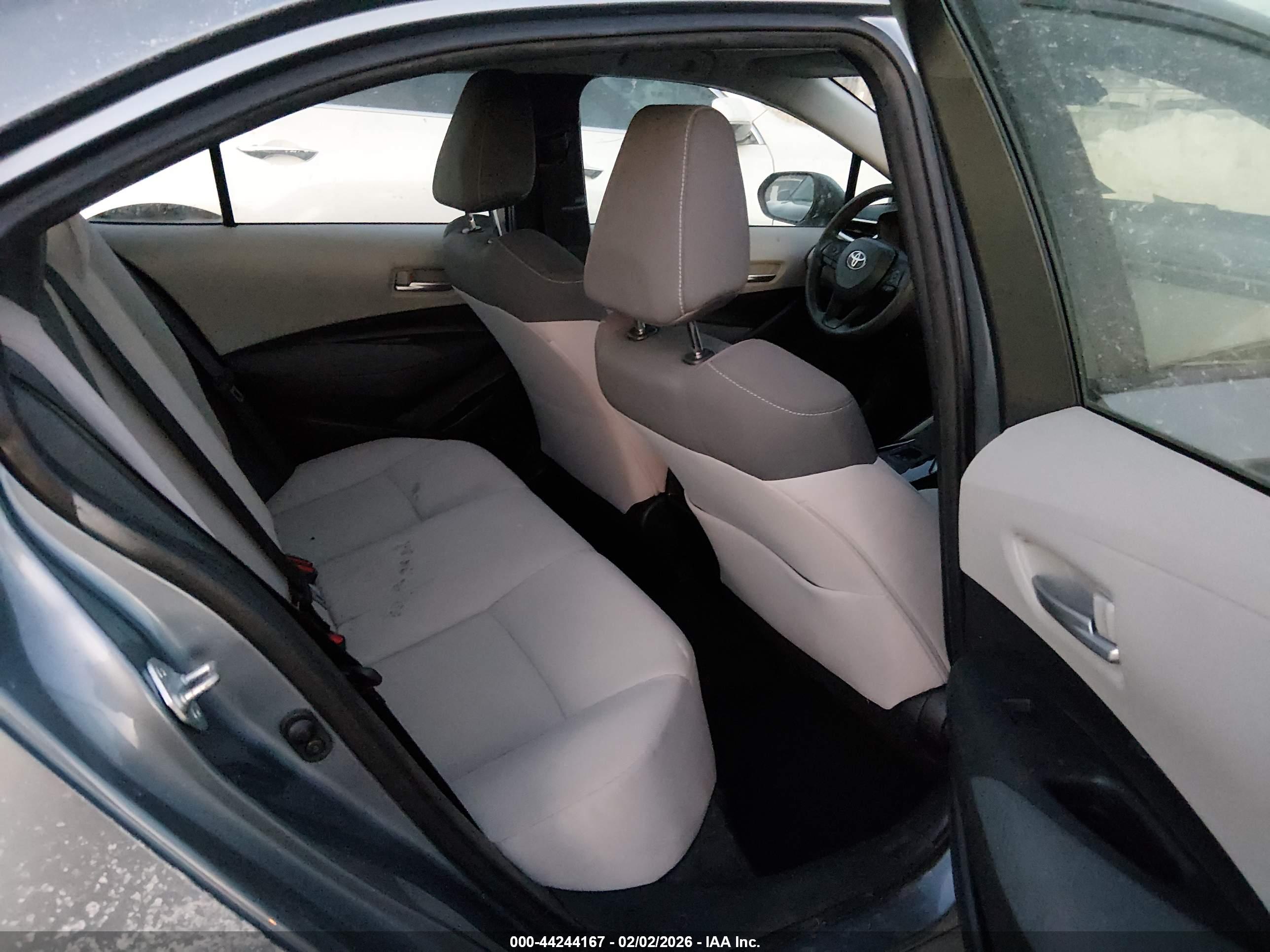 TOYOTA COROLLA image 8
