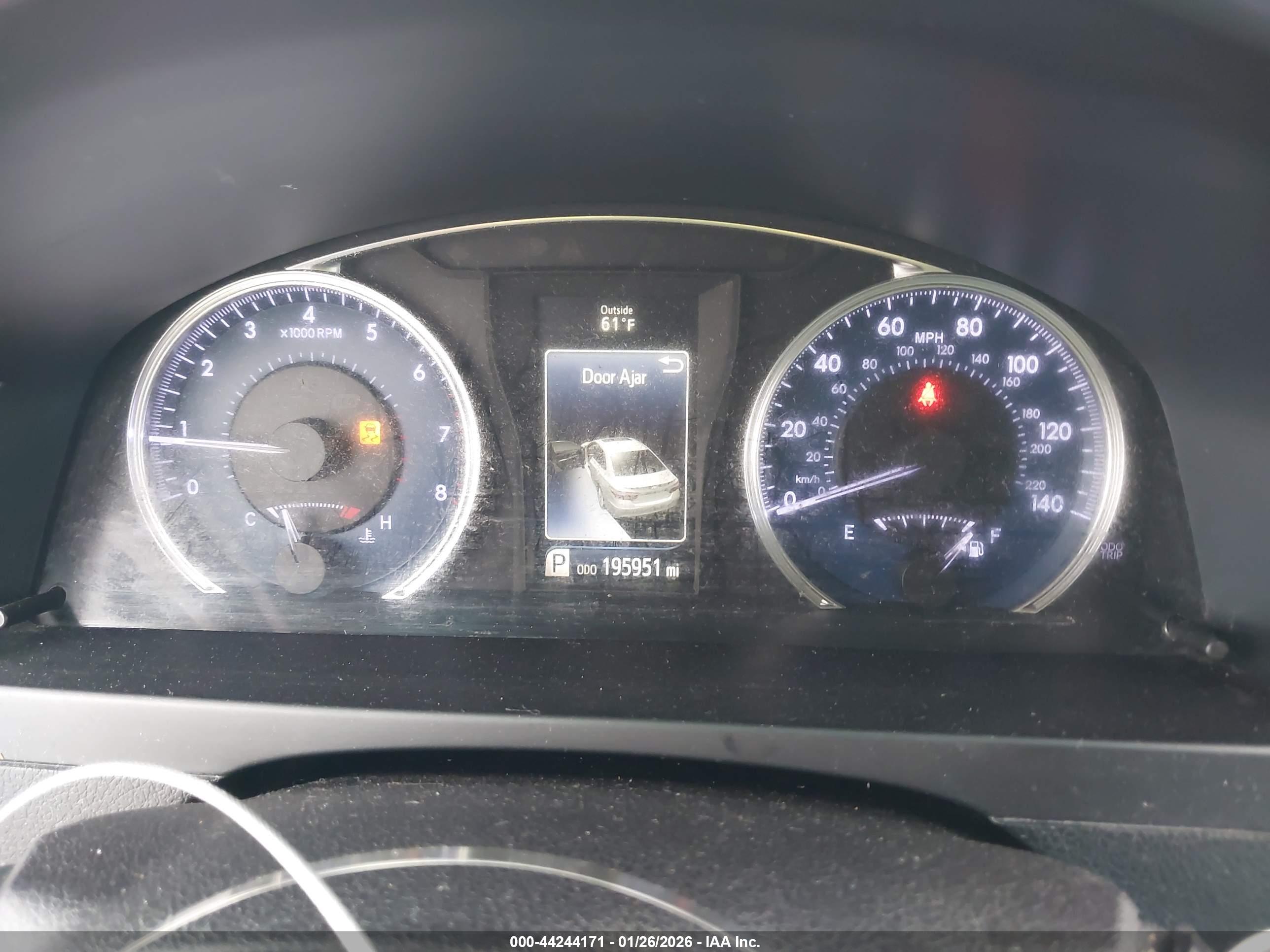 TOYOTA CAMRY image 7