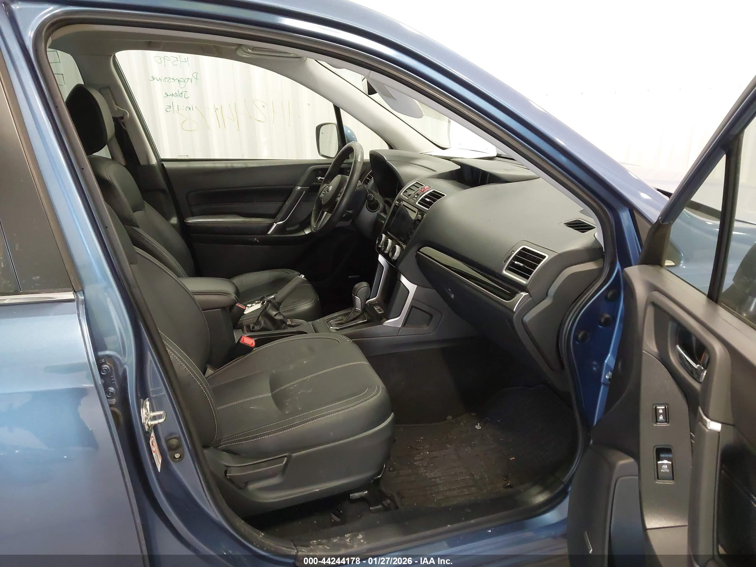 SUBARU FORESTER image 5