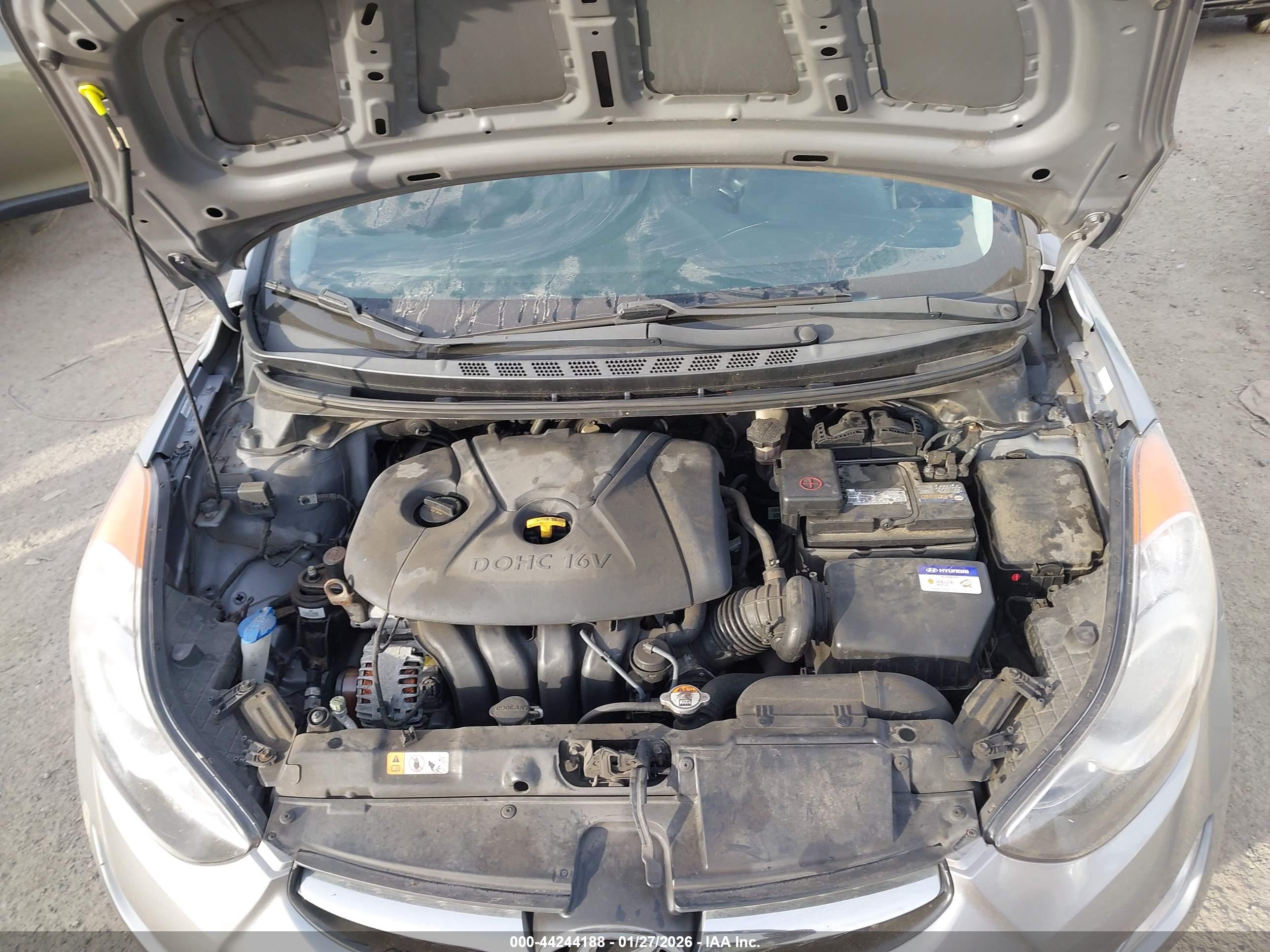 HYUNDAI ELANTRA image 10