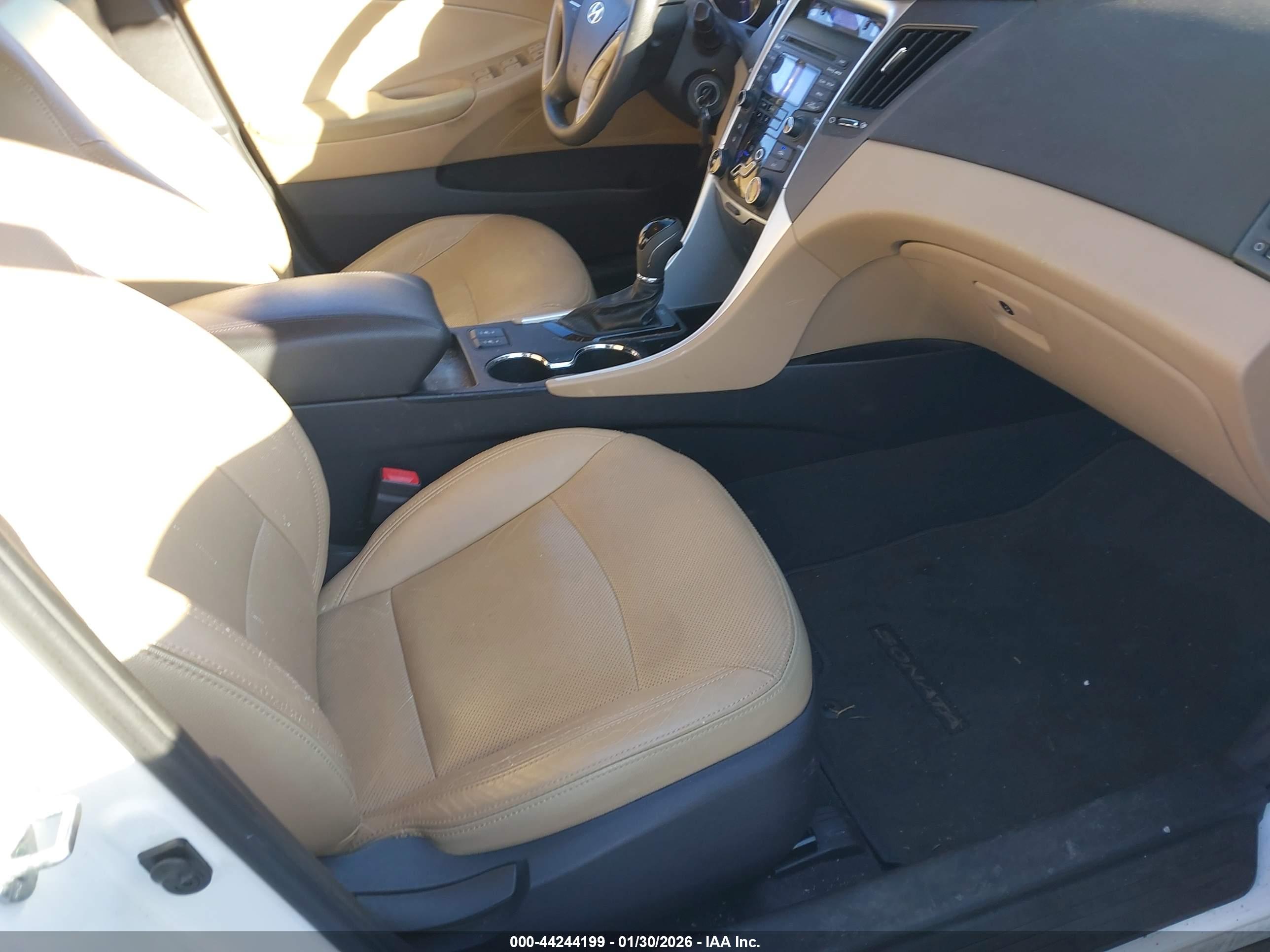 HYUNDAI SONATA image 5
