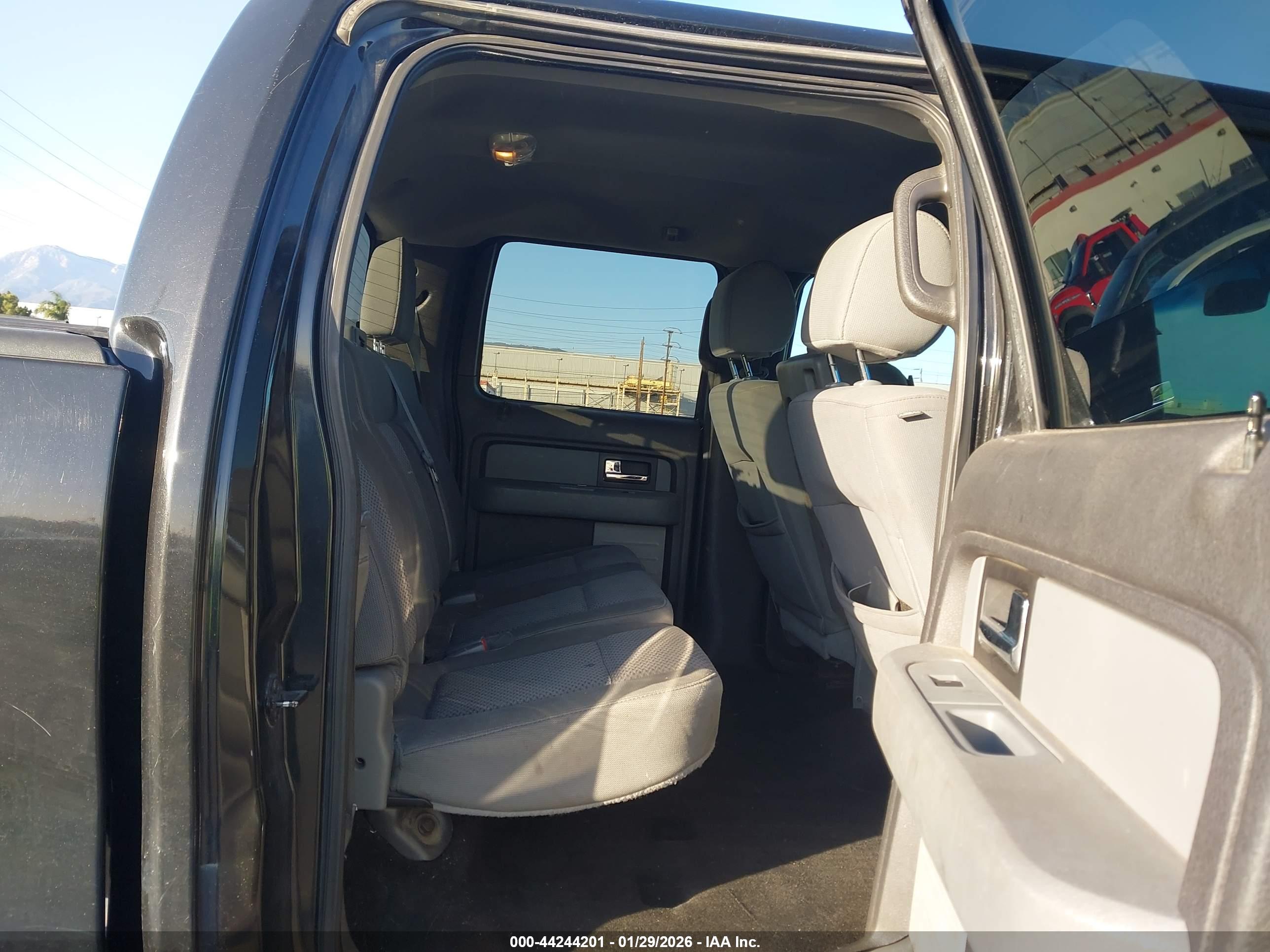 FORD F-150 image 8