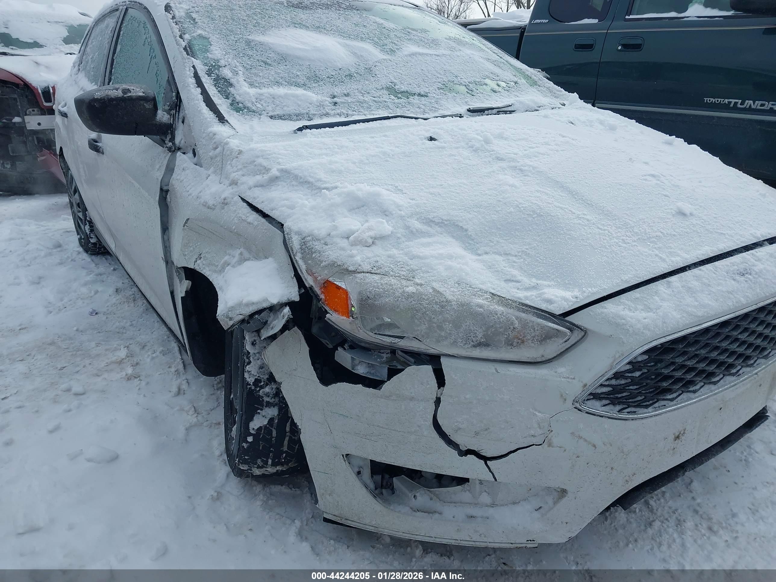 FORD FOCUS image 6