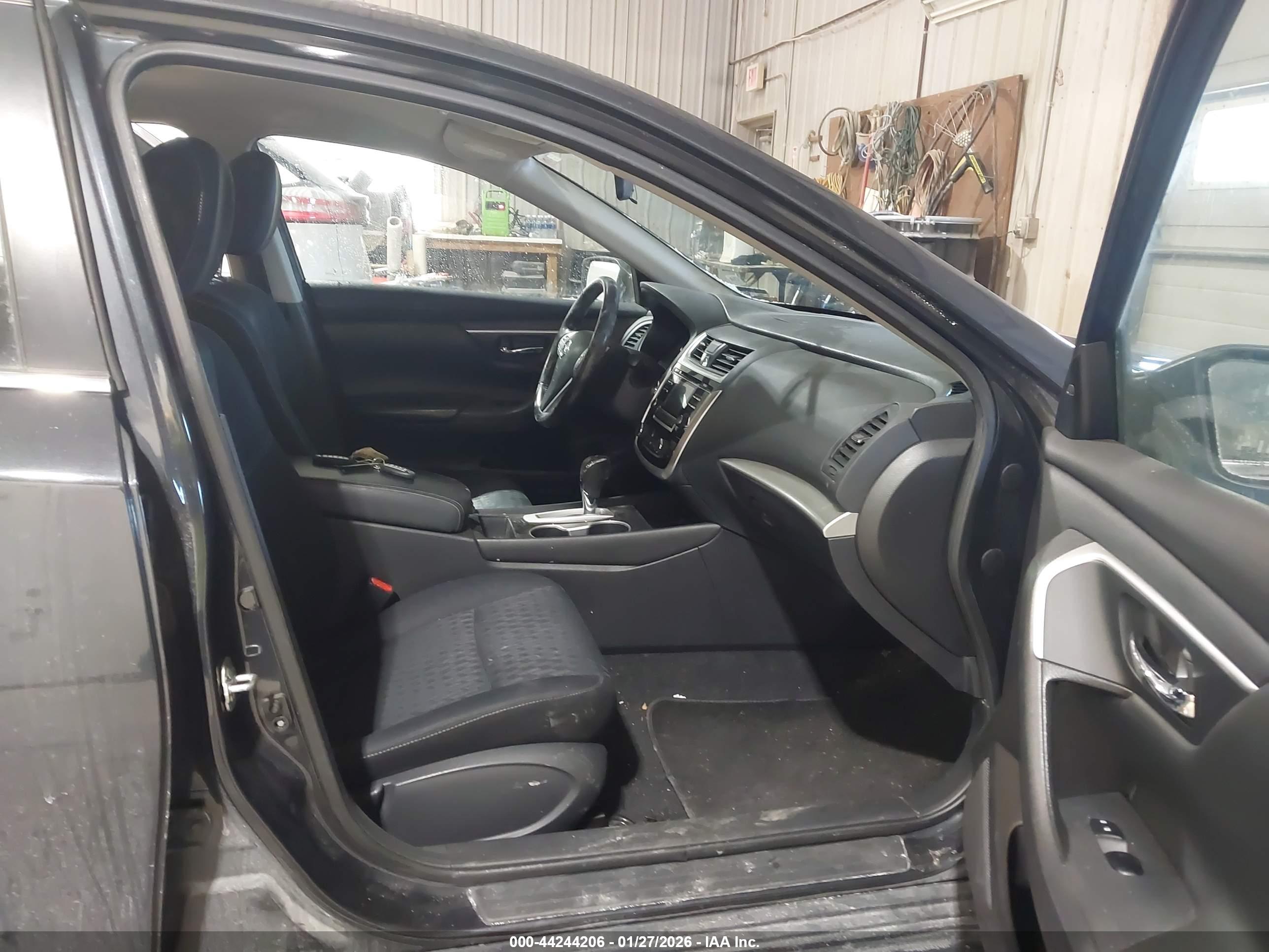 NISSAN ALTIMA image 5