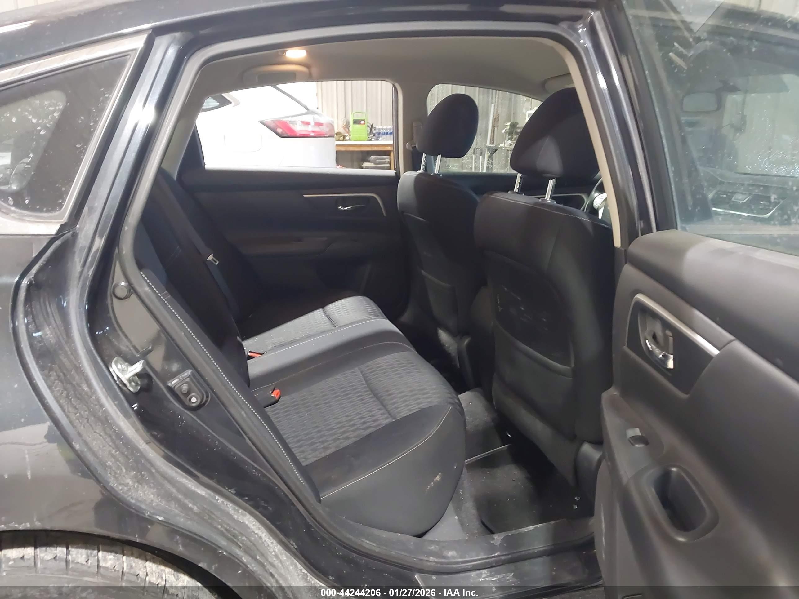 NISSAN ALTIMA image 8