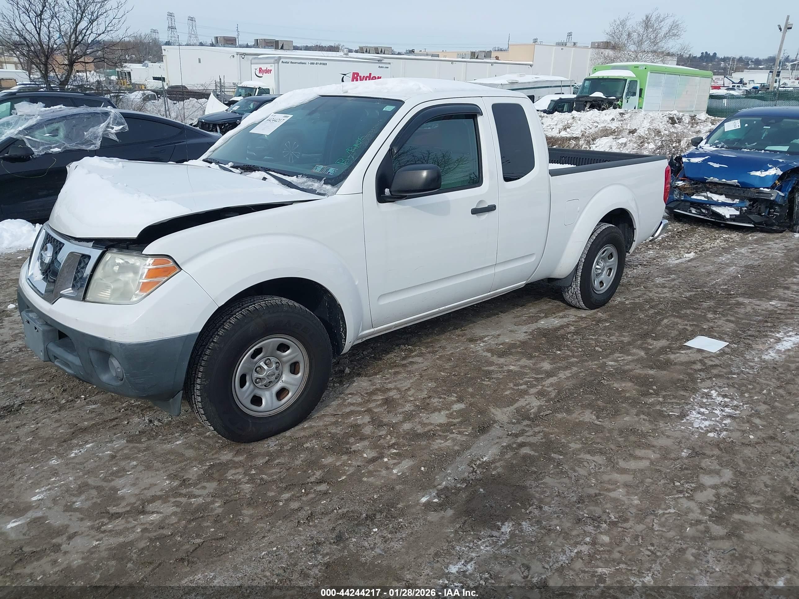 NISSAN FRONTIER image 2