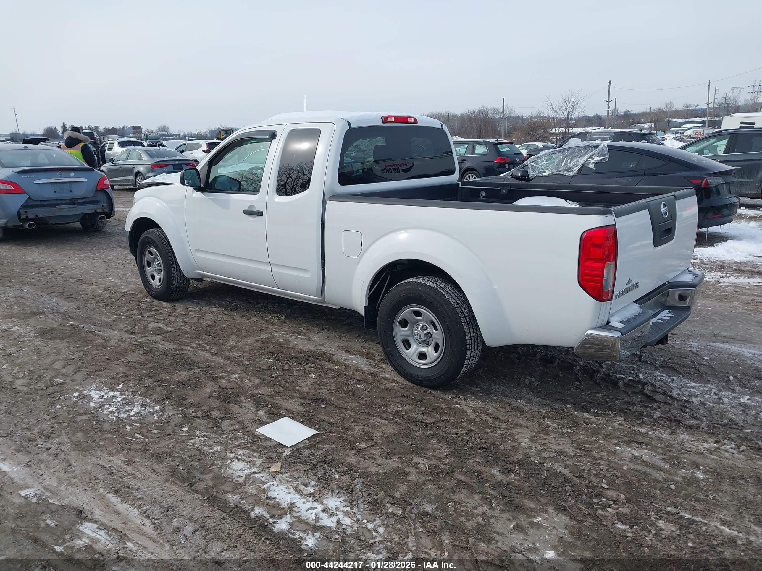 NISSAN FRONTIER image 3