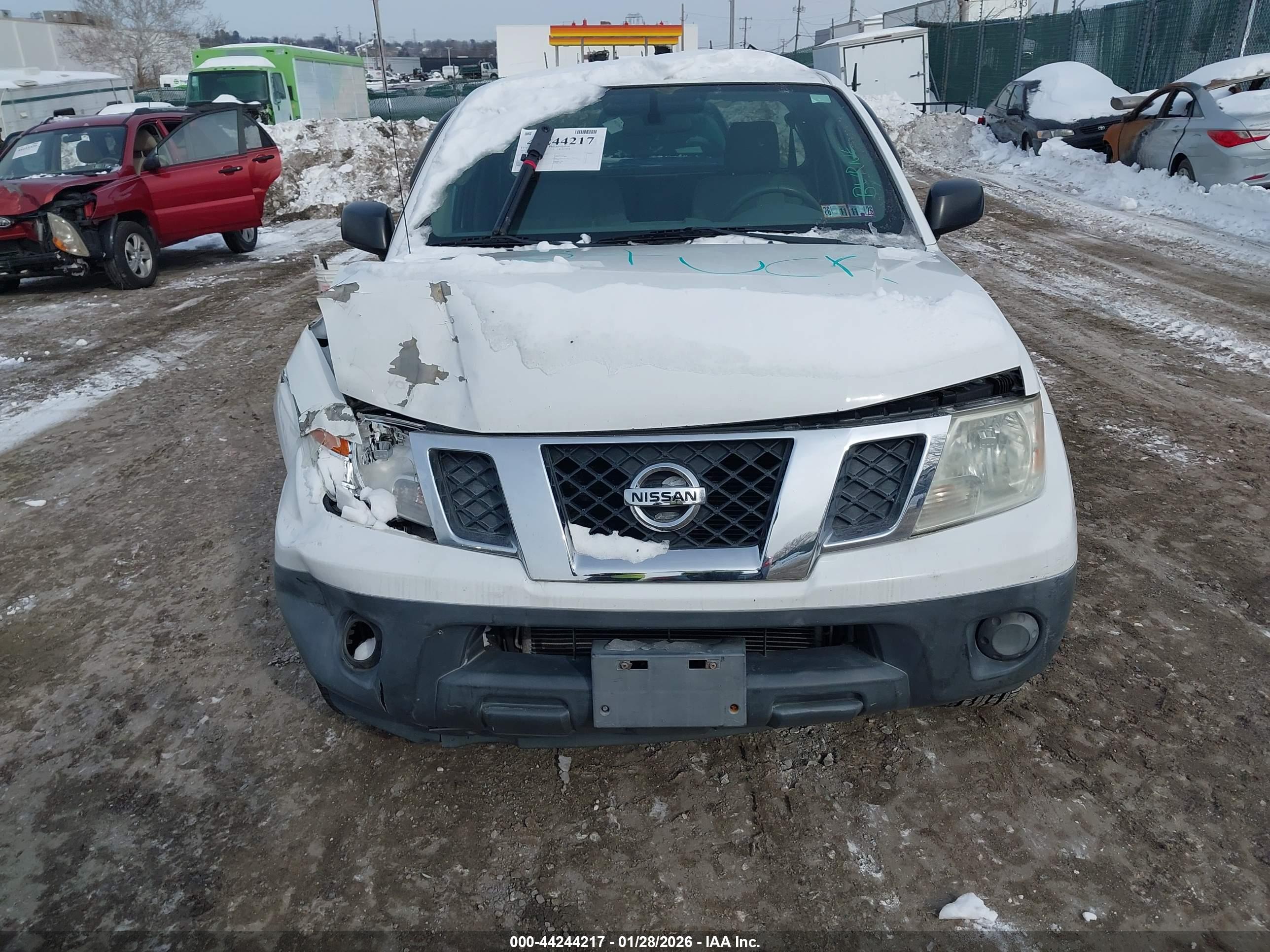 NISSAN FRONTIER image 6