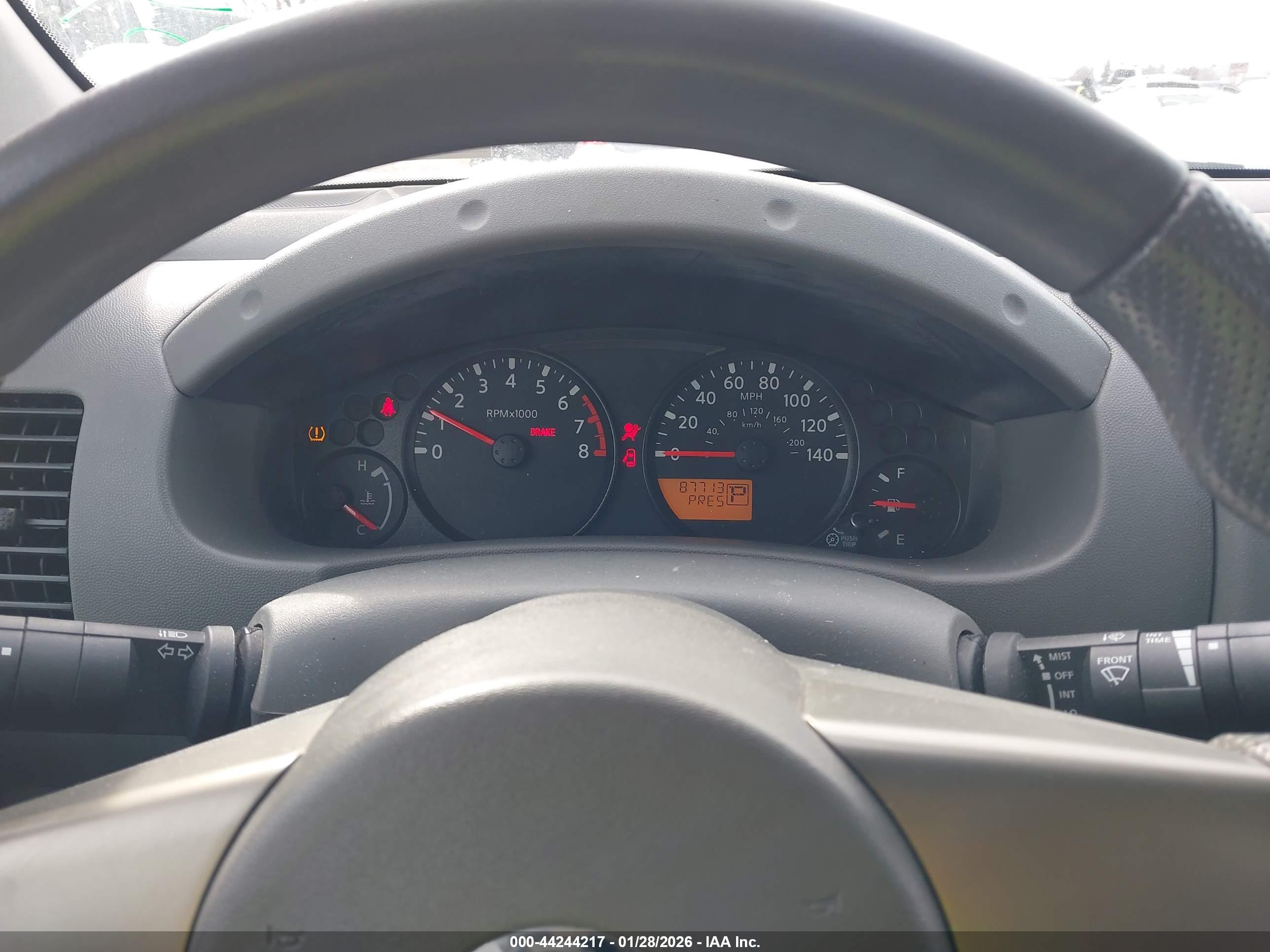 NISSAN FRONTIER image 7