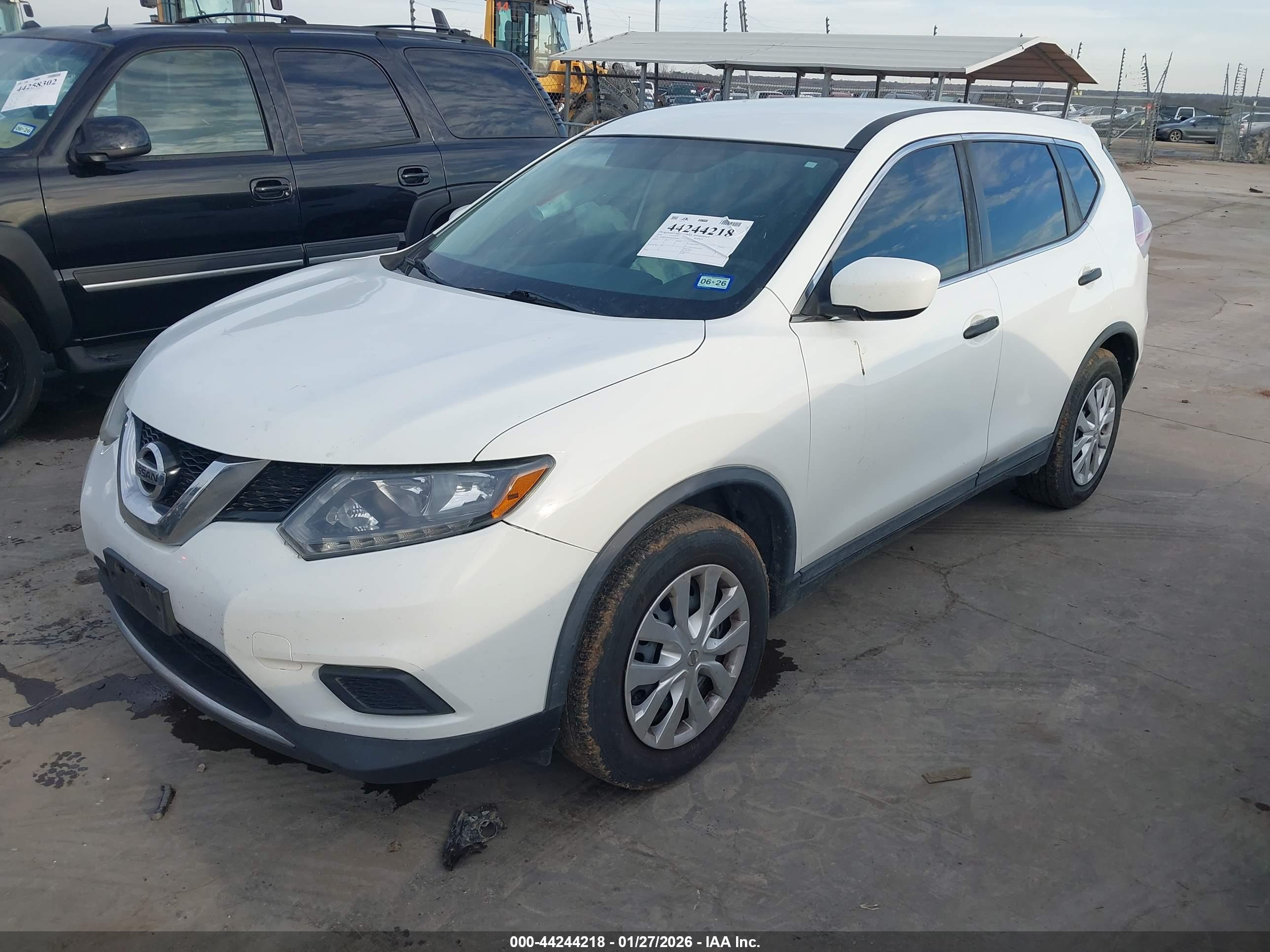 NISSAN ROGUE image 2