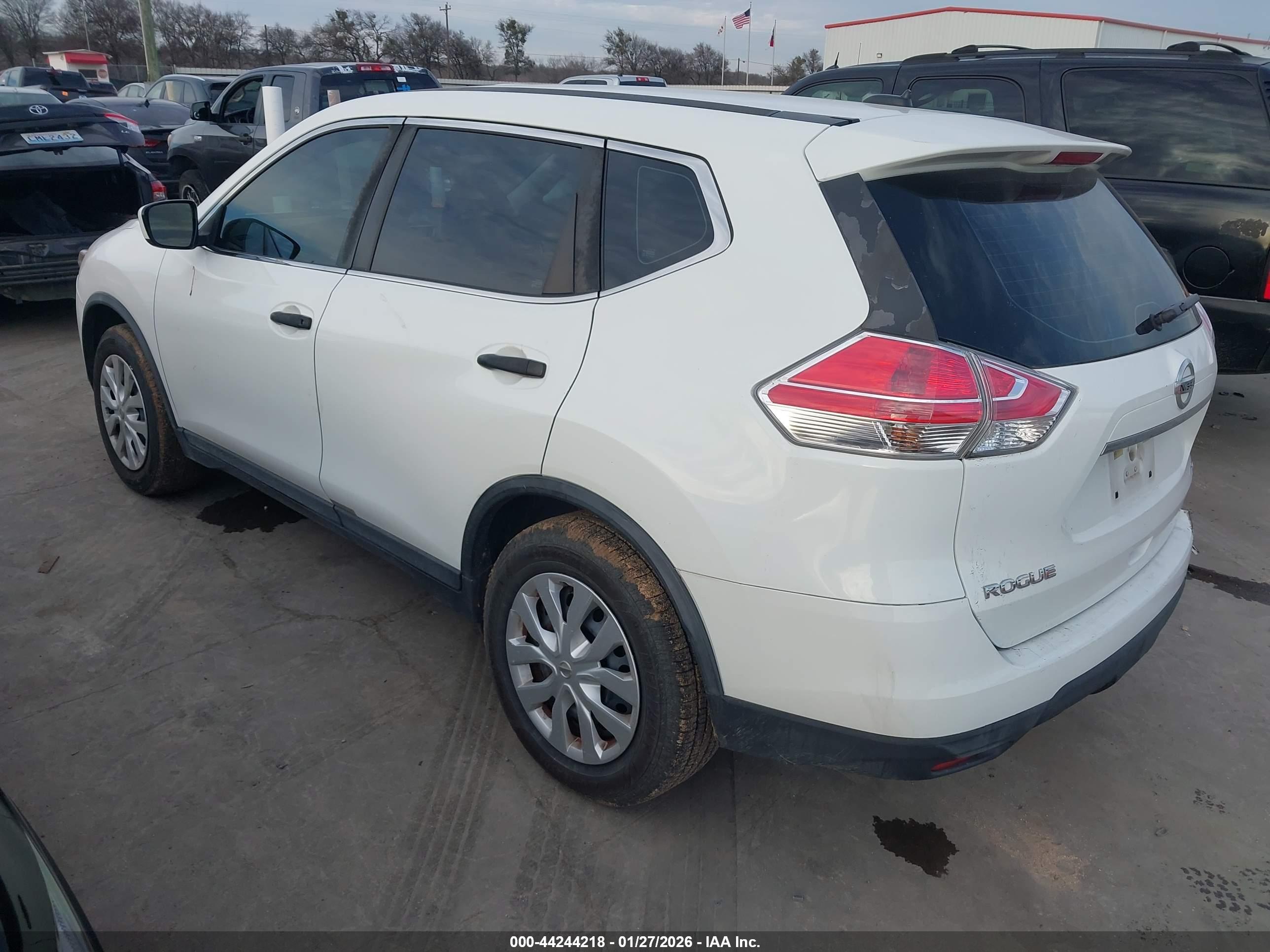 NISSAN ROGUE image 3