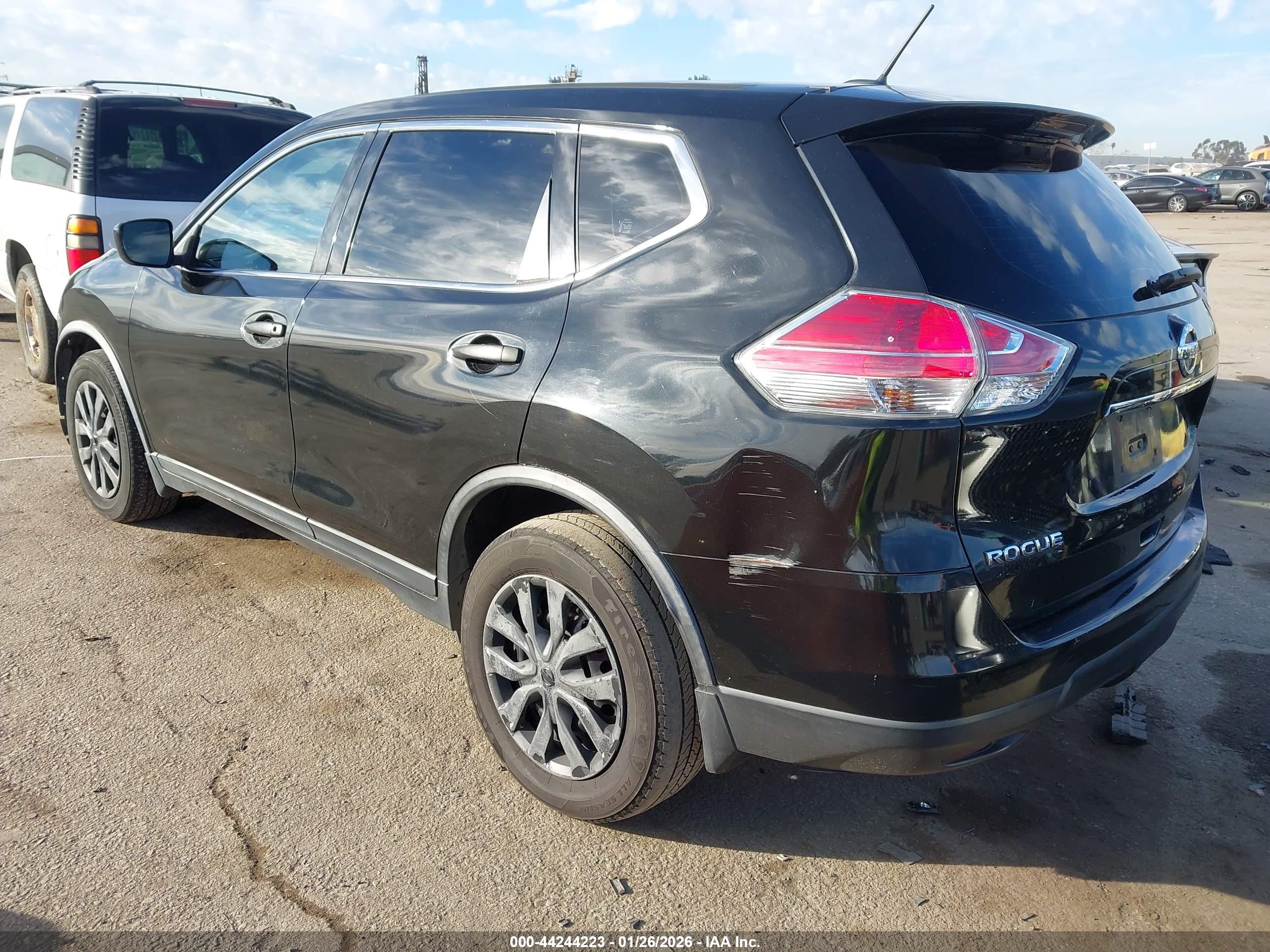 NISSAN ROGUE image 3