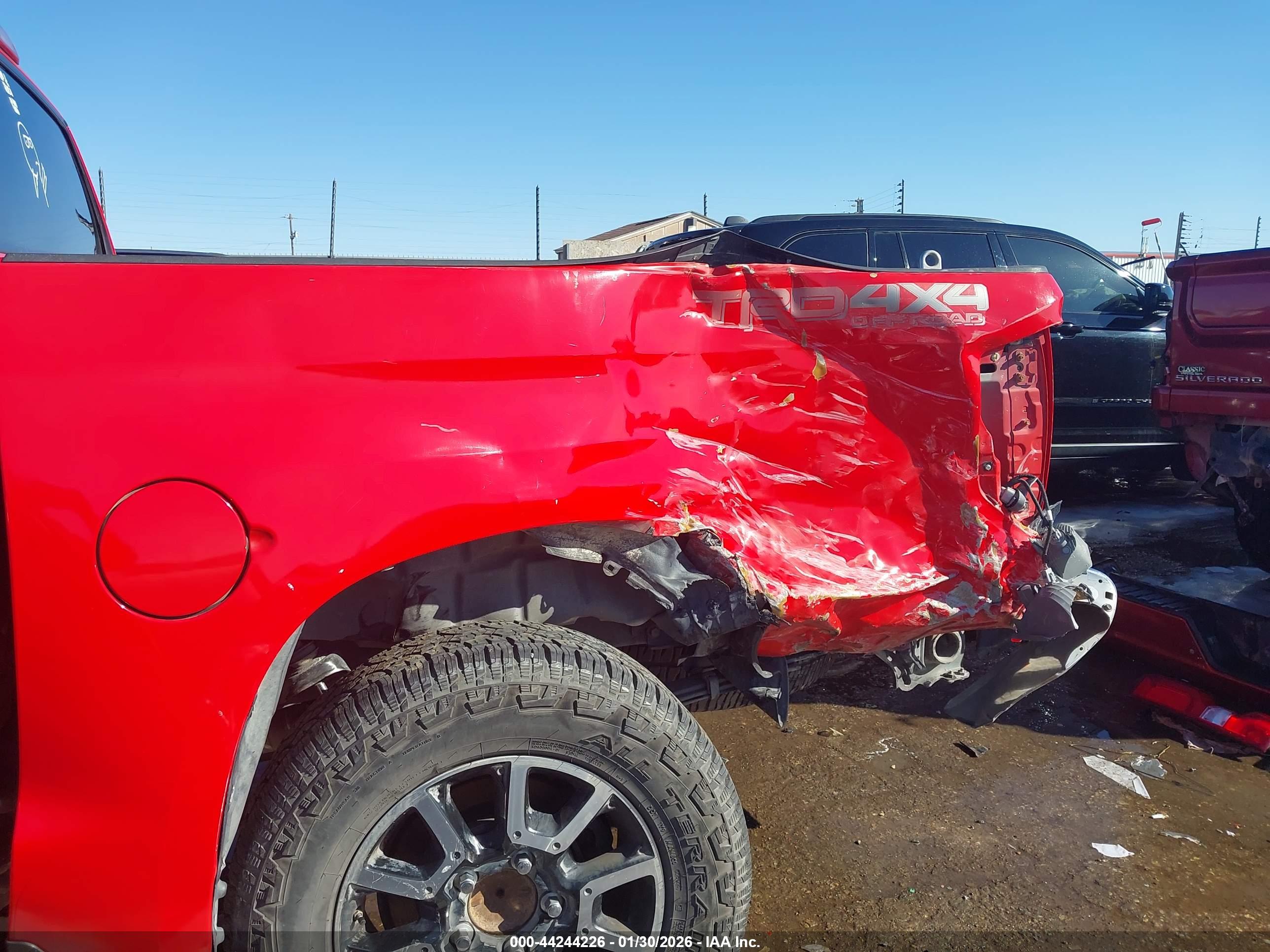 TOYOTA TUNDRA image 6