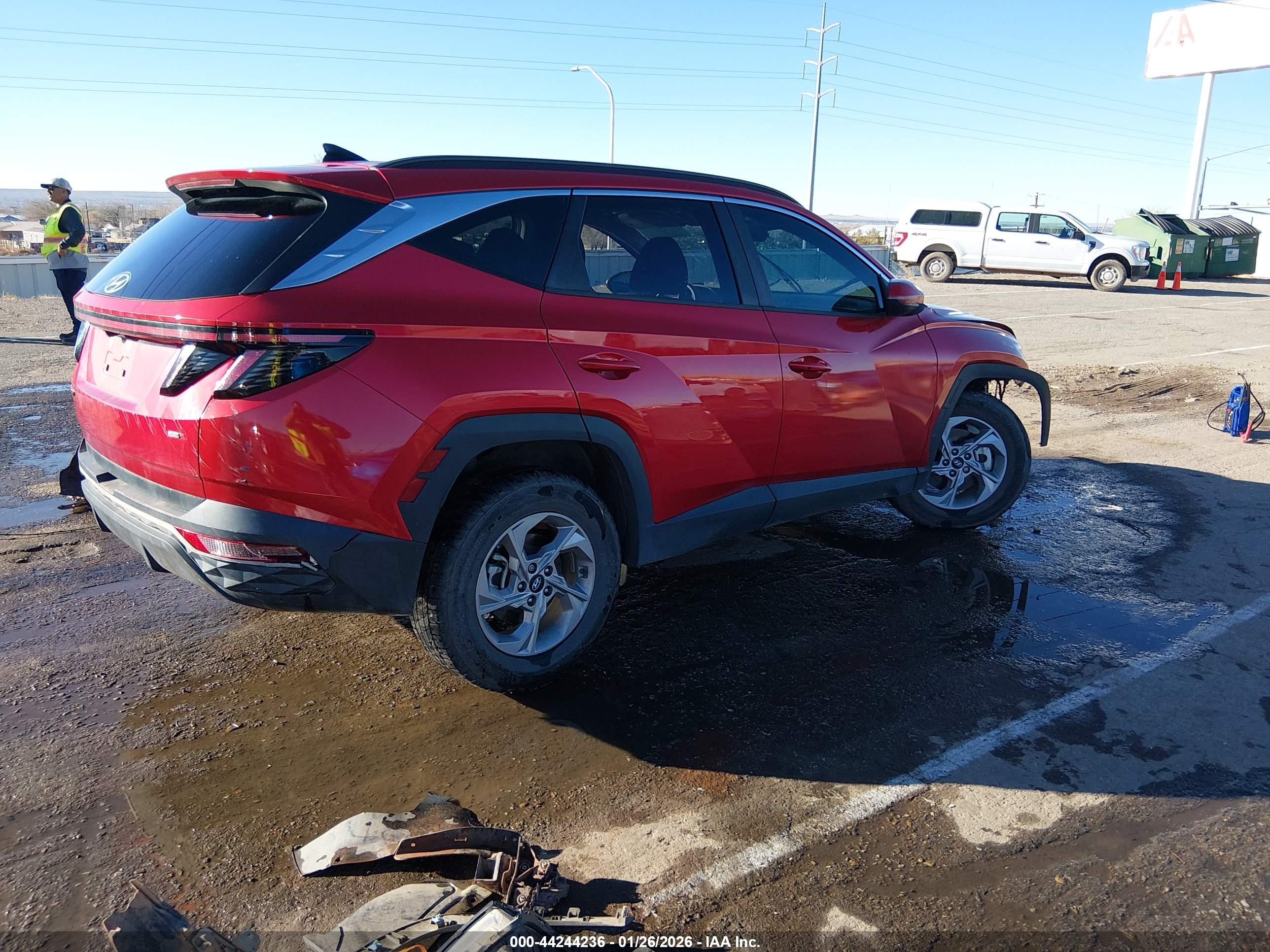 HYUNDAI TUCSON image 4