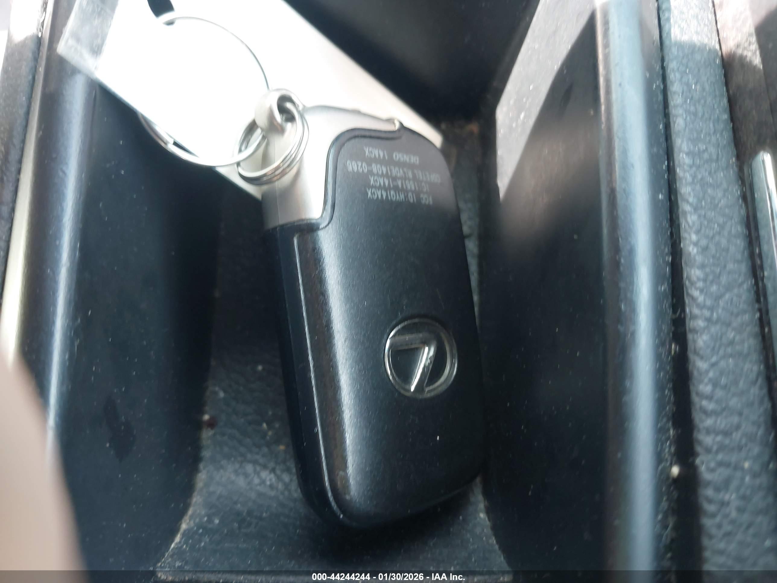 LEXUS RX image 11