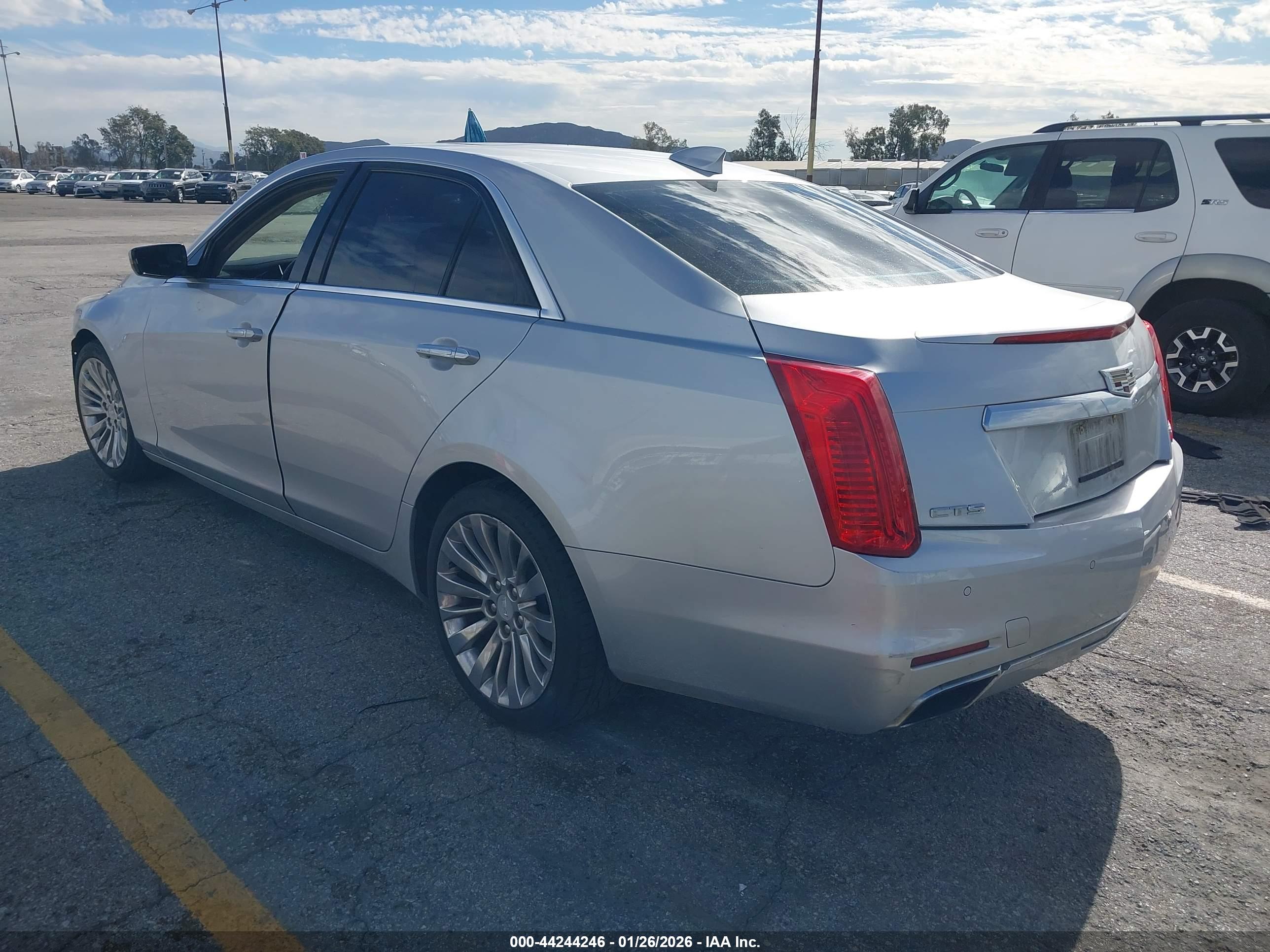 CADILLAC CTS image 3
