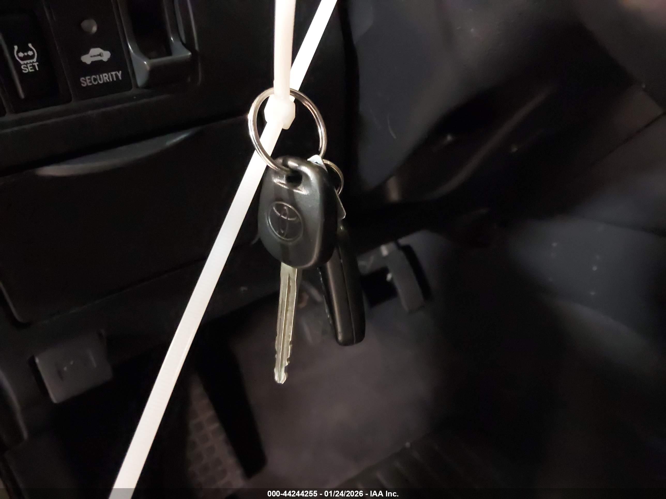 TOYOTA MATRIX image 11