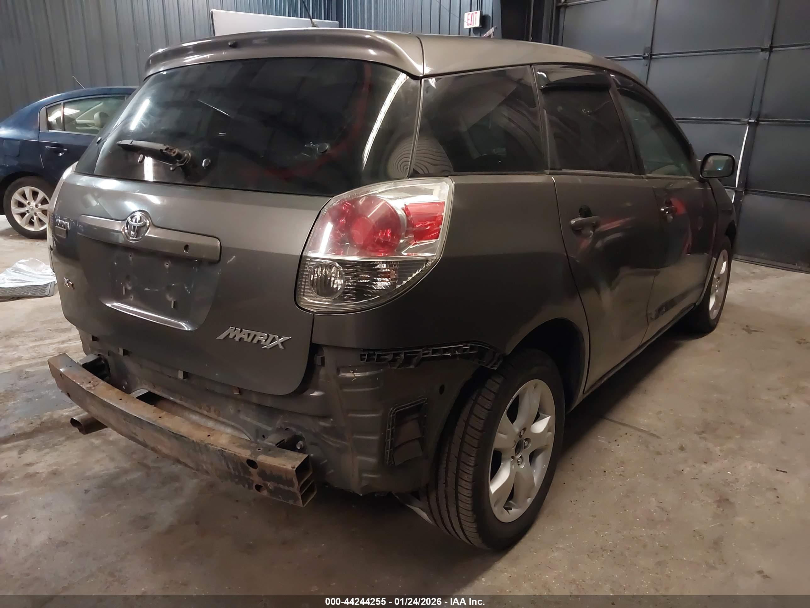 TOYOTA MATRIX image 4