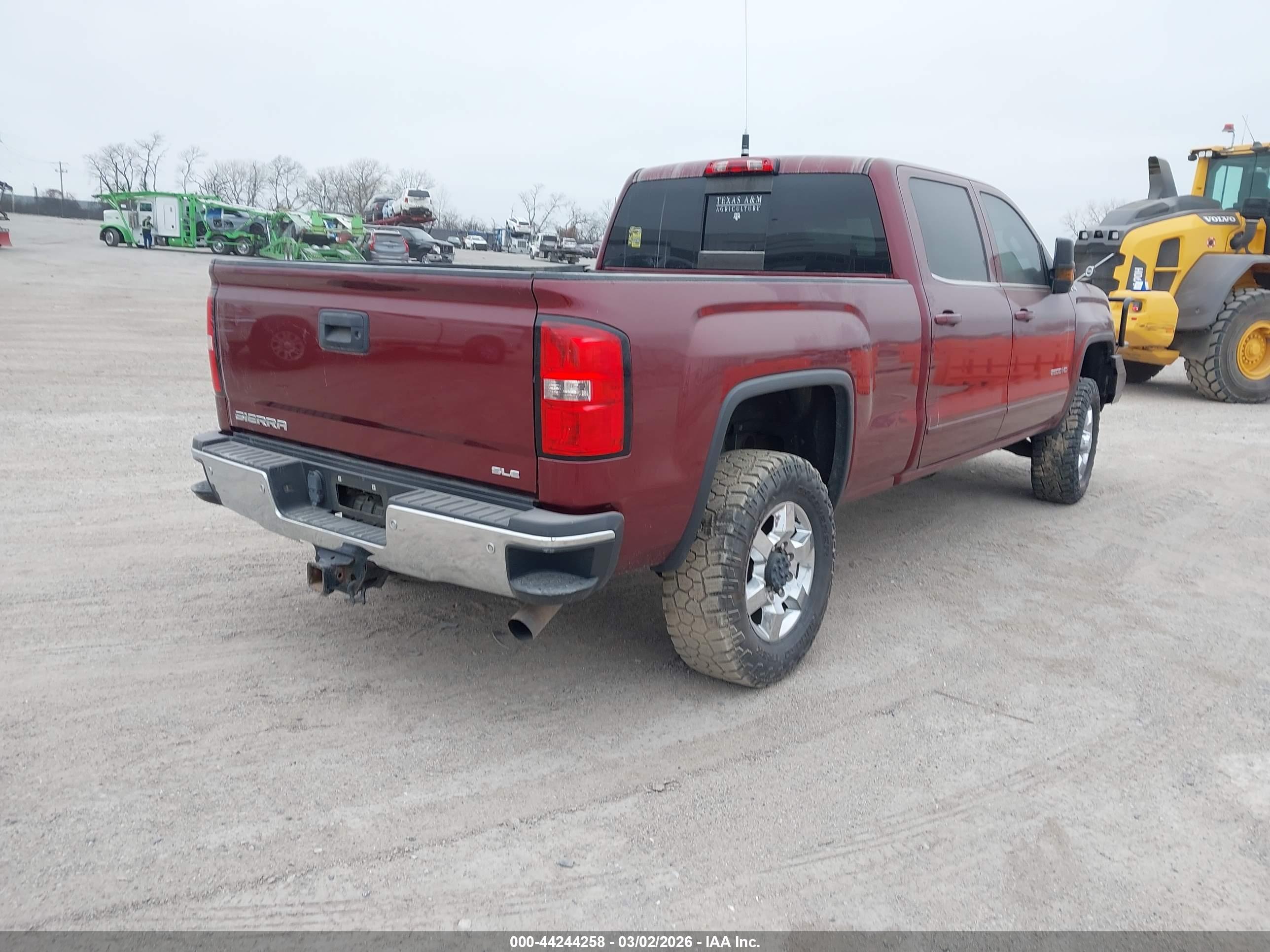 GMC SIERRA image 4