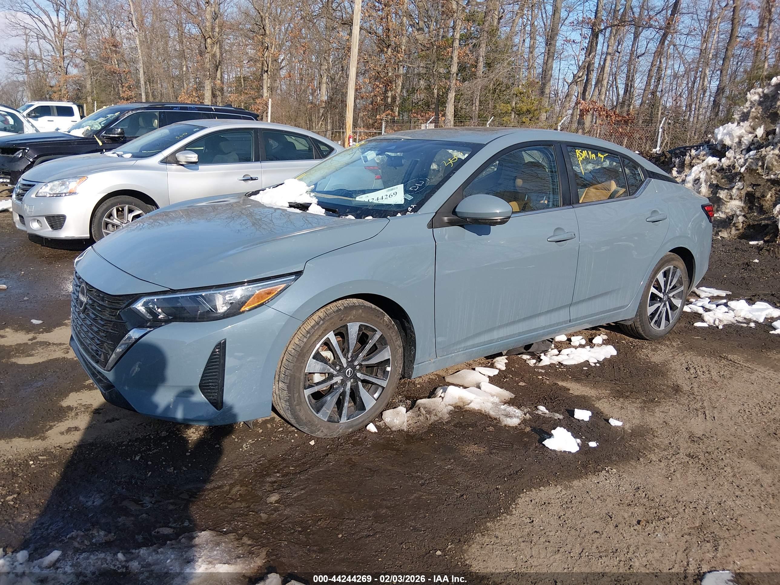NISSAN SENTRA image 2