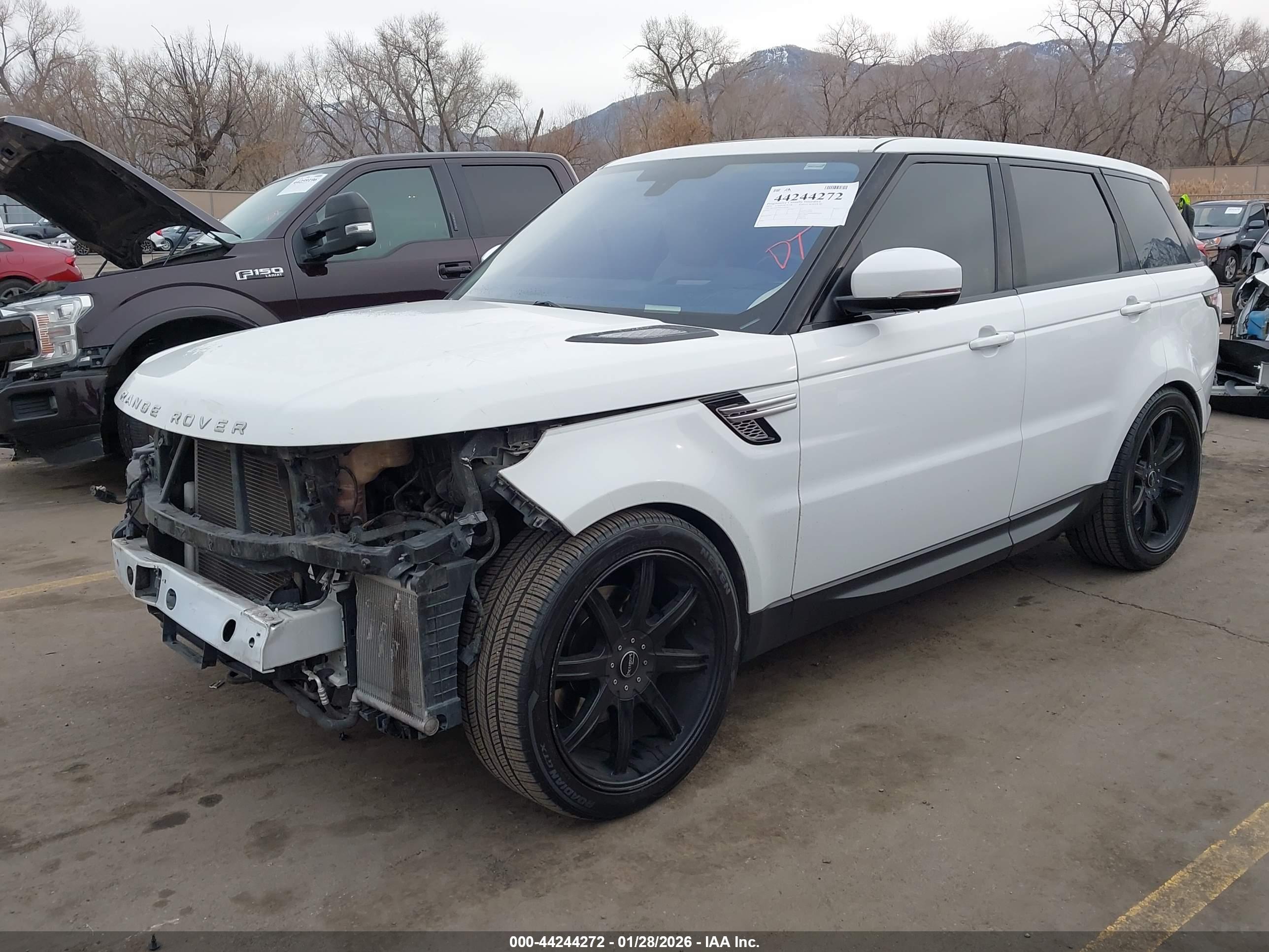 LAND ROVER image 2