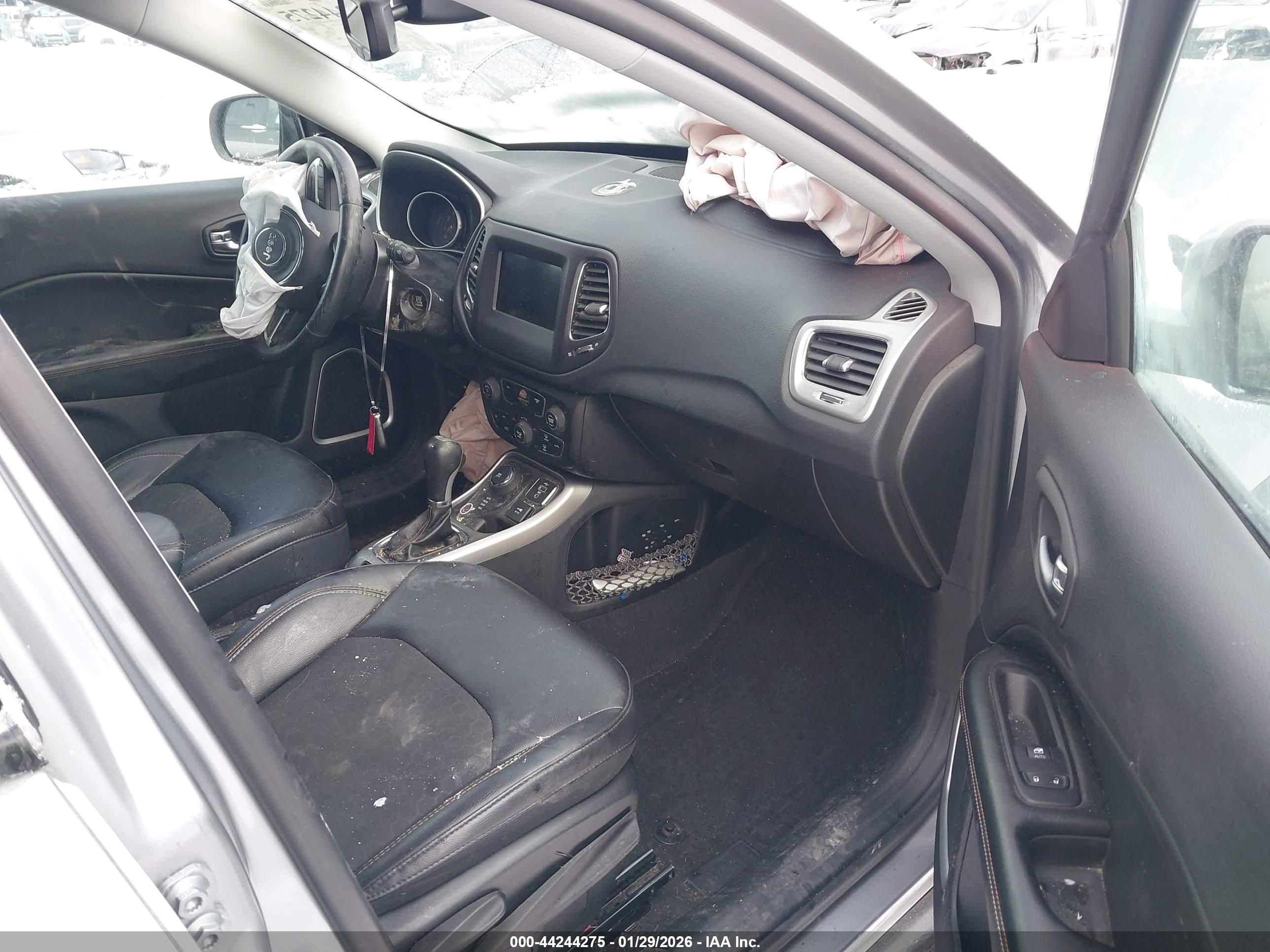 JEEP COMPASS image 5