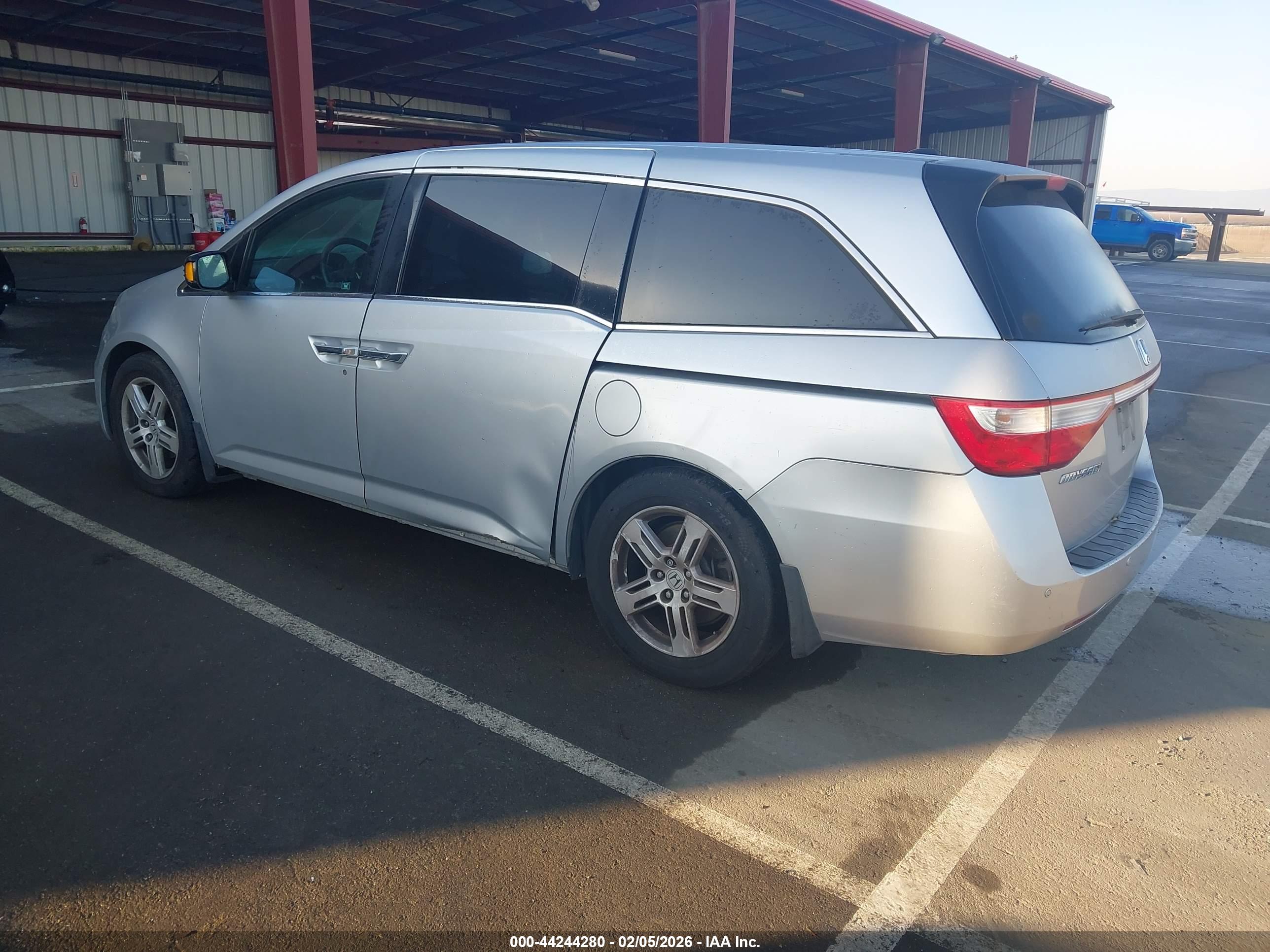 HONDA ODYSSEY image 3