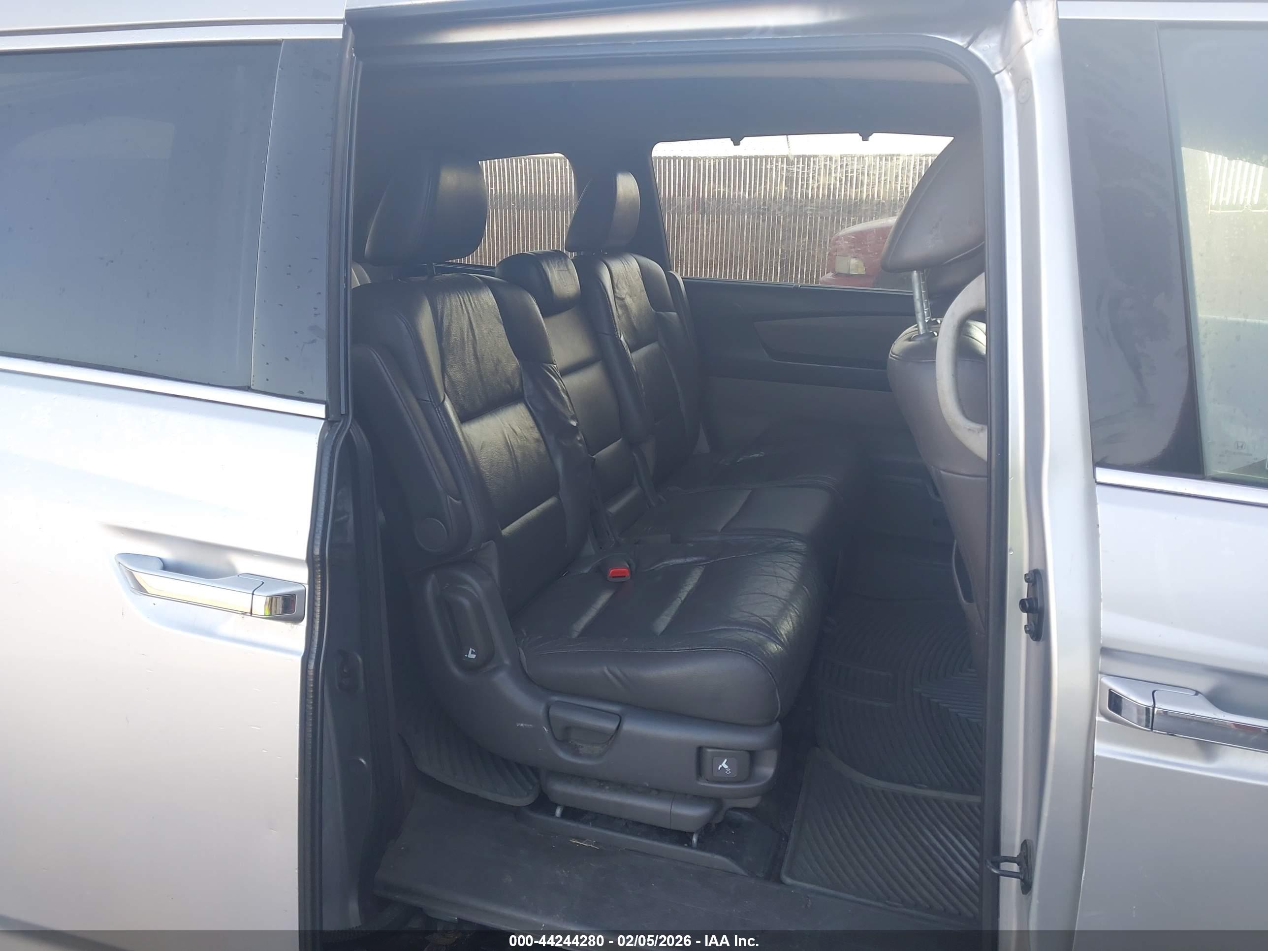 HONDA ODYSSEY image 8