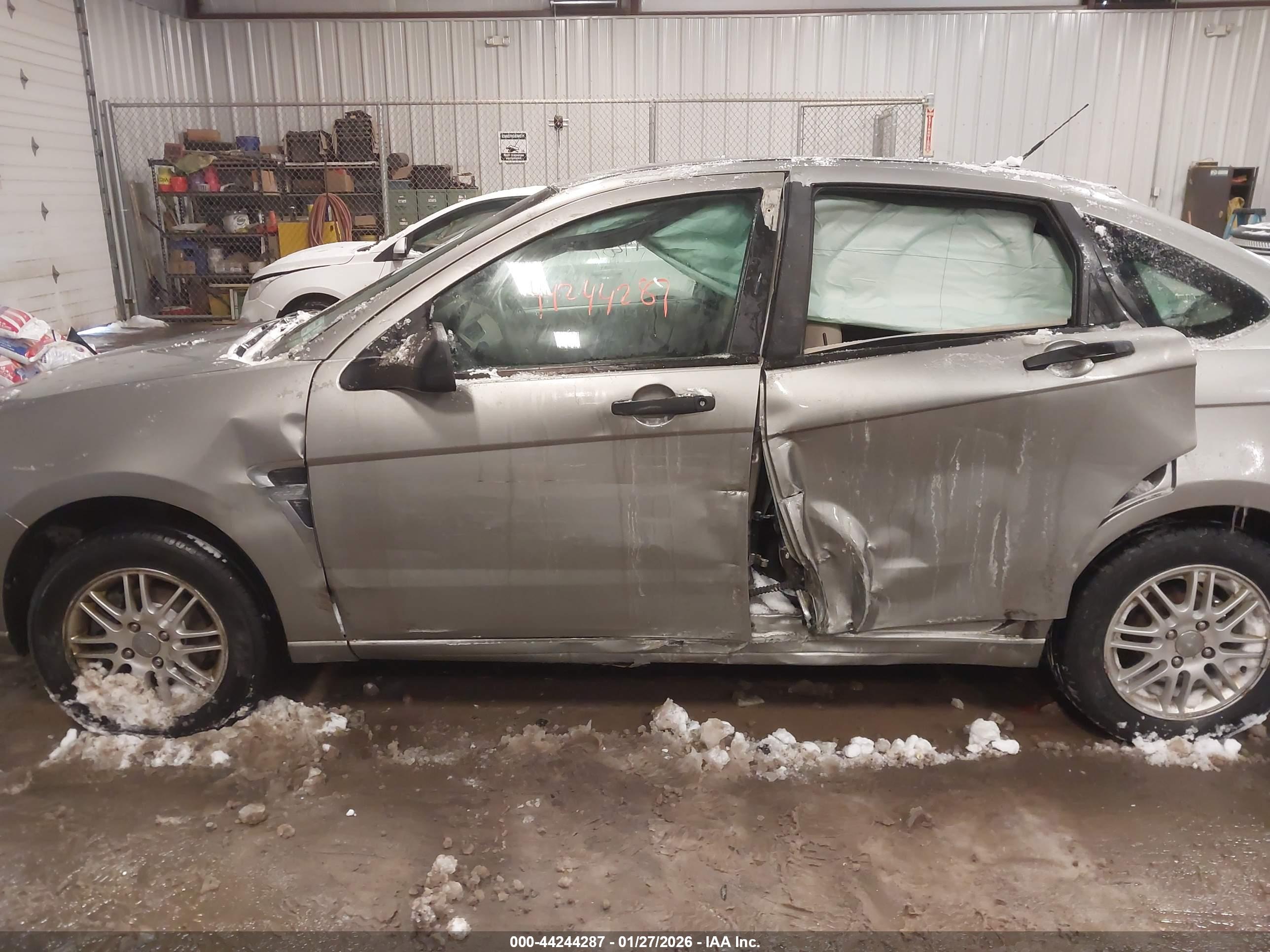 FORD FOCUS image 6